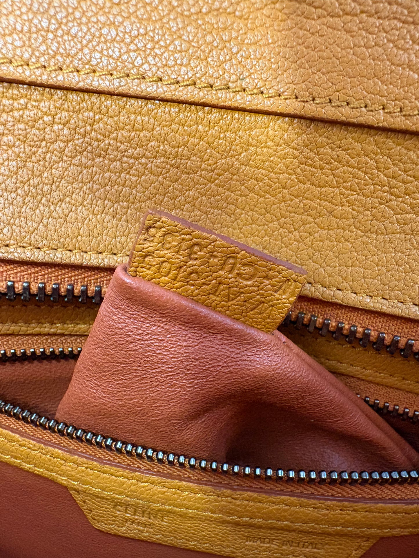 383397 - Céline Luggage