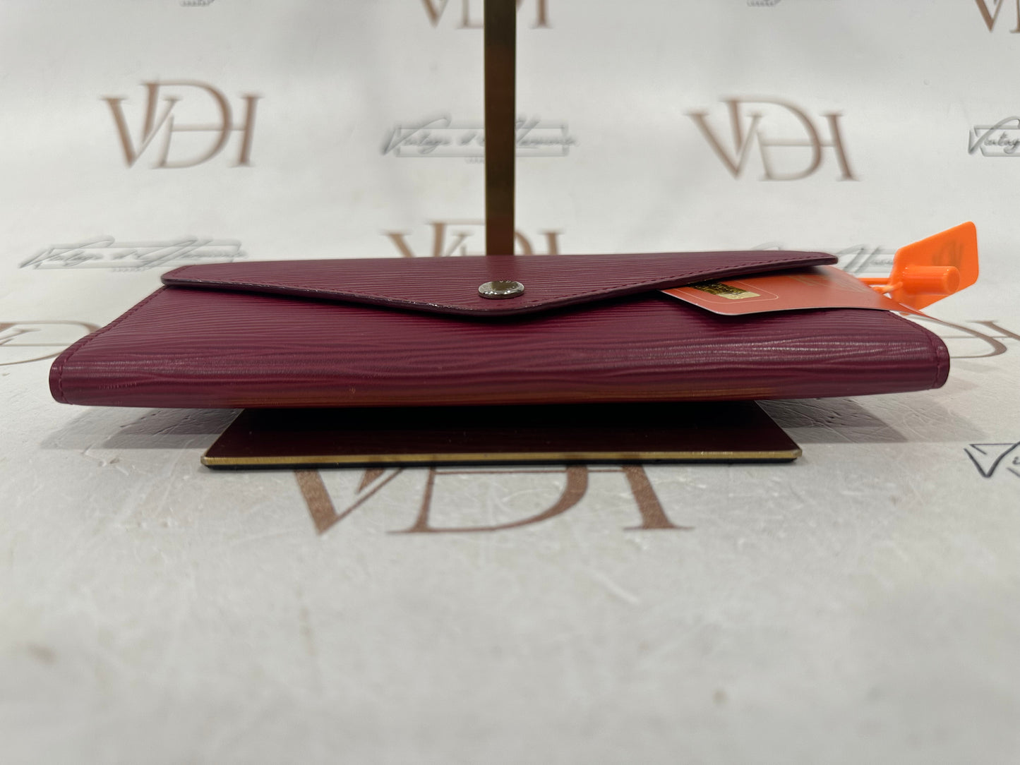 383993 - Louis Vuitton Josephine Wallet