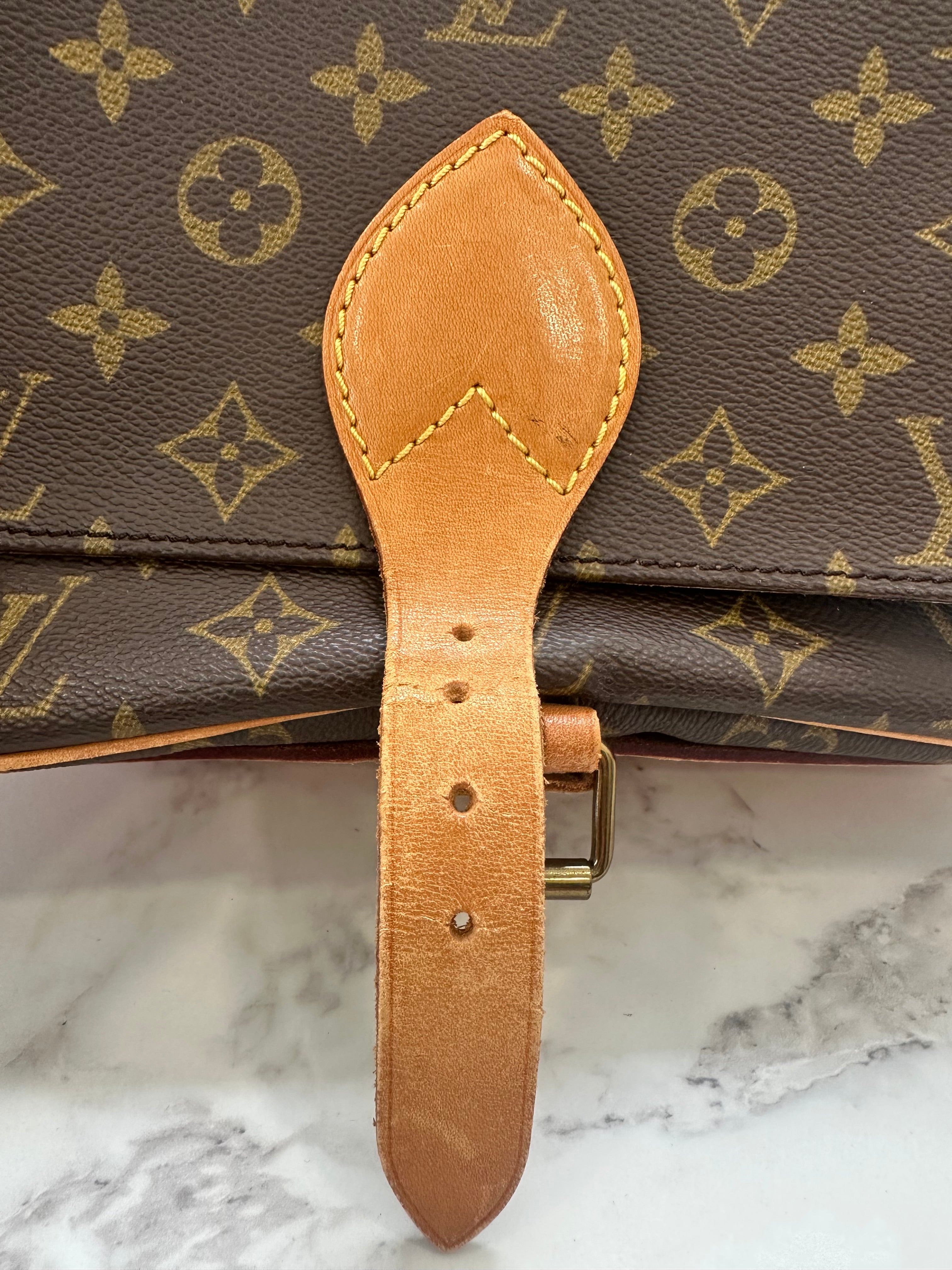 Louis Vuitton Cartouchiere GM