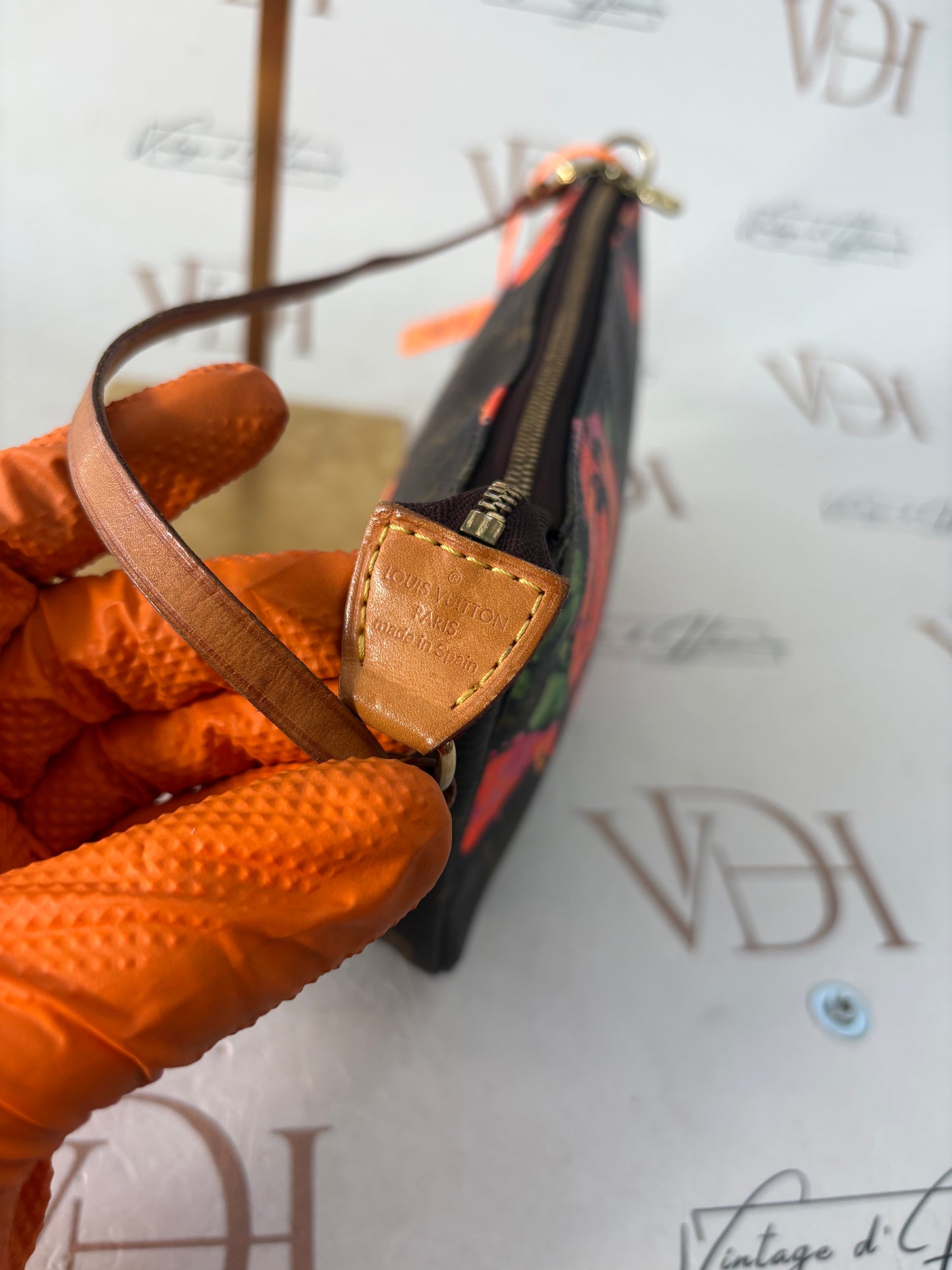 383896 - Louis Vuitton Pochette Accessoires
