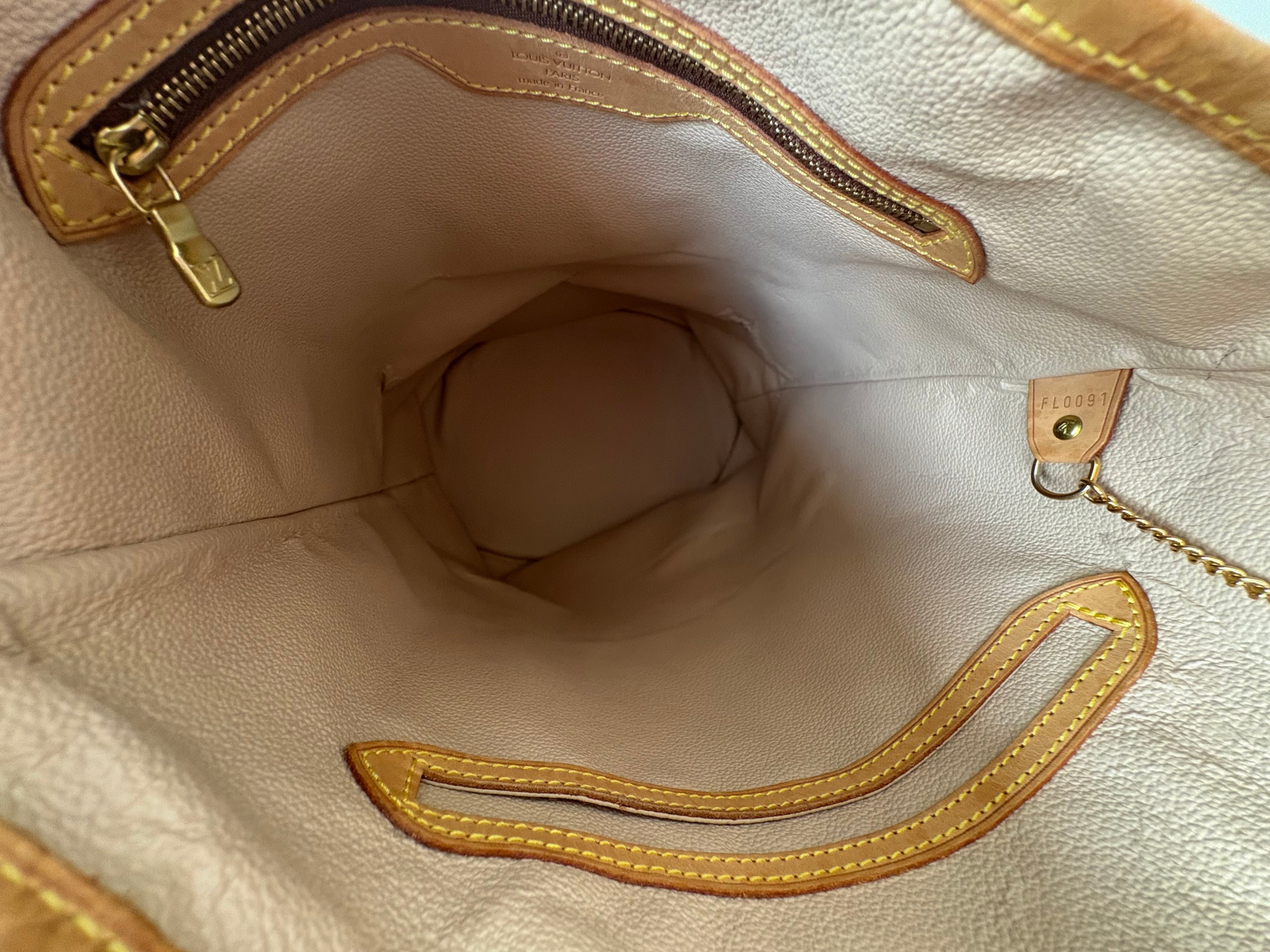 Louis Vuitton Bucket GM