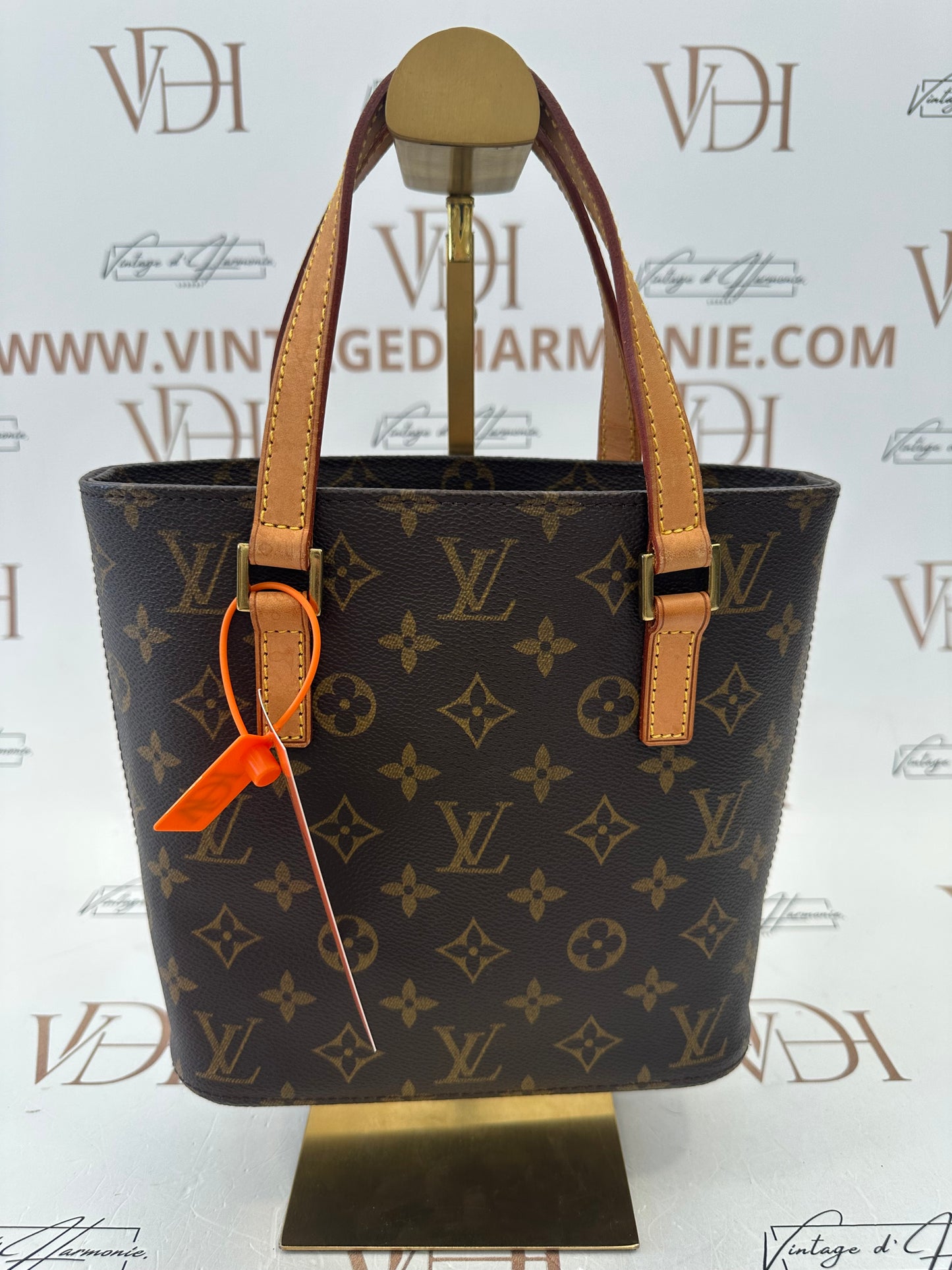 017850 - Louis Vuitton Vavin PM