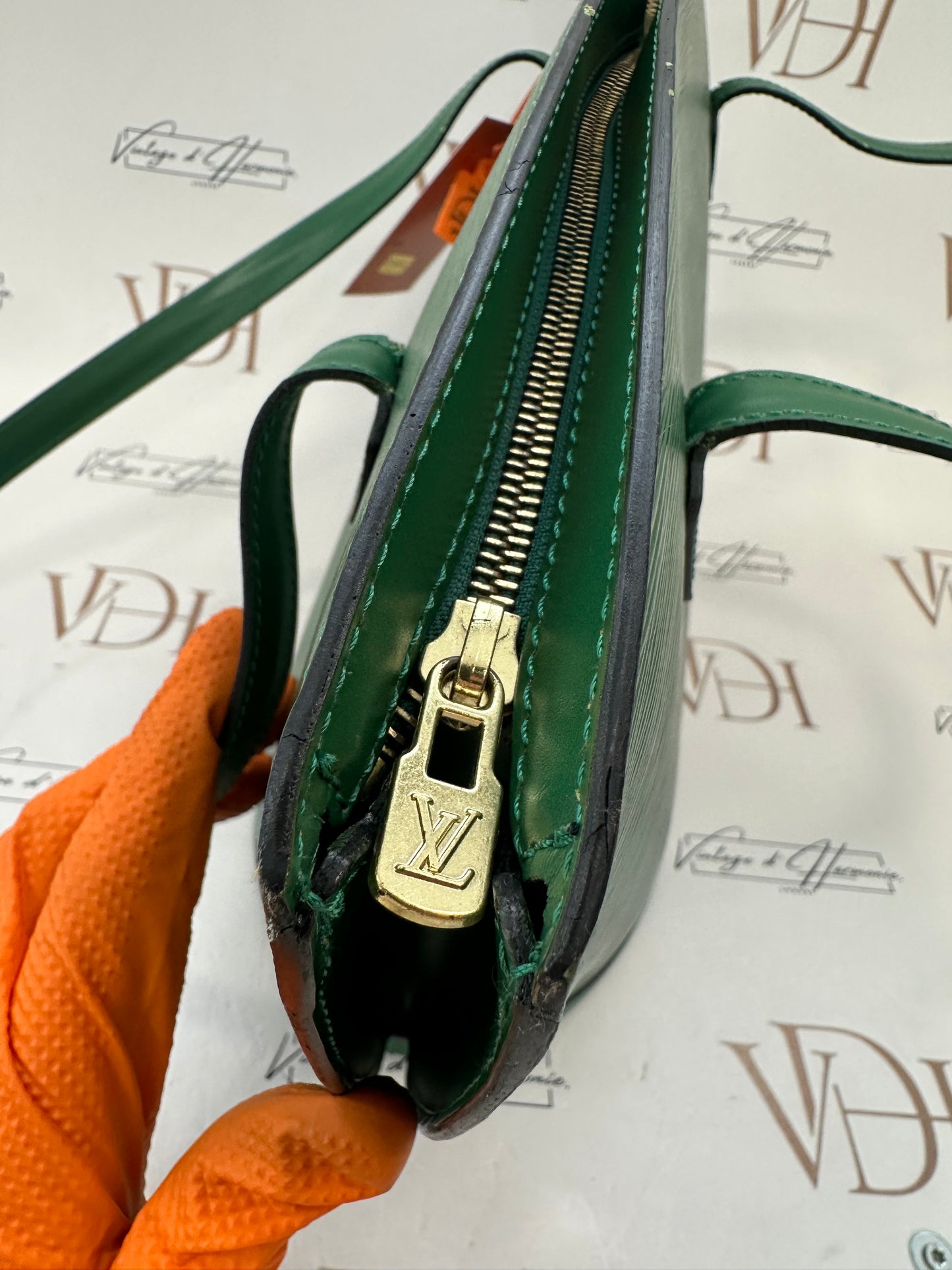 018008 - Louis Vuitton Epi Saint Jacques