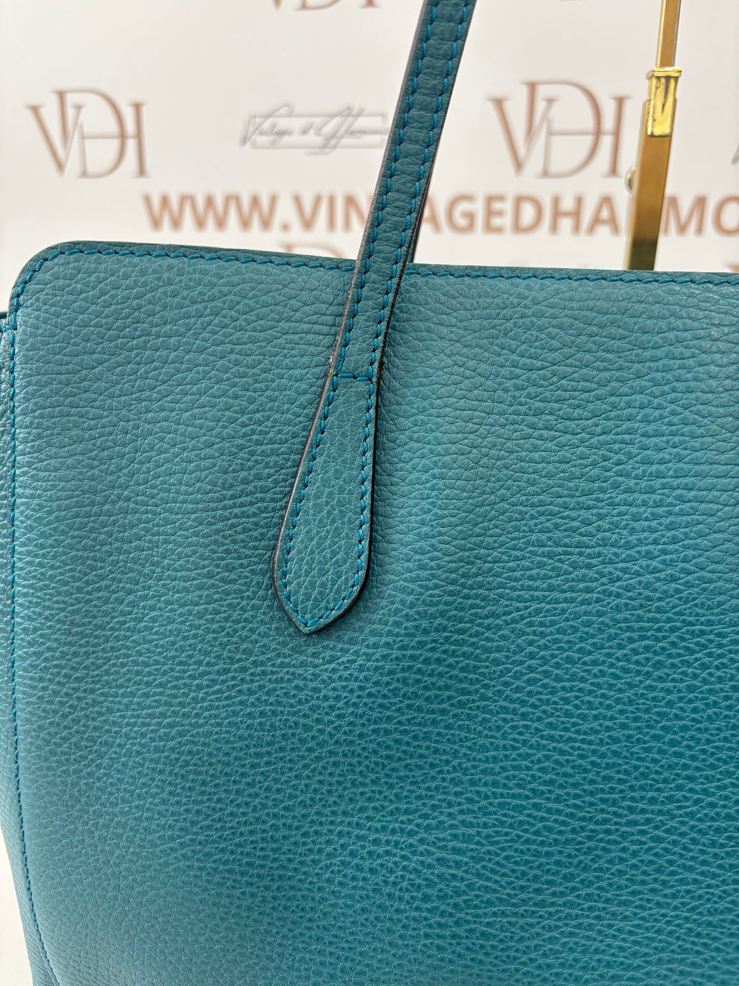 383913 - Gucci Swing