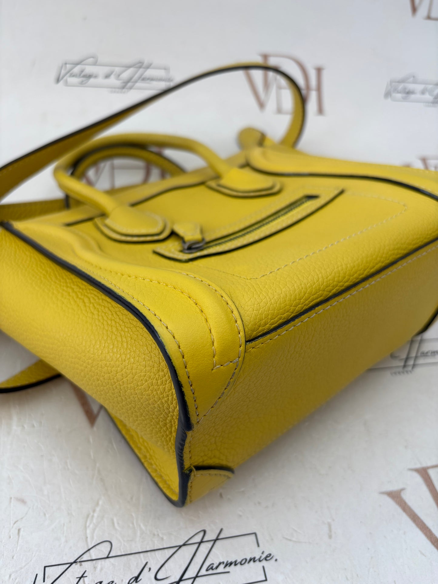 383887 - Céline Luggage Nano