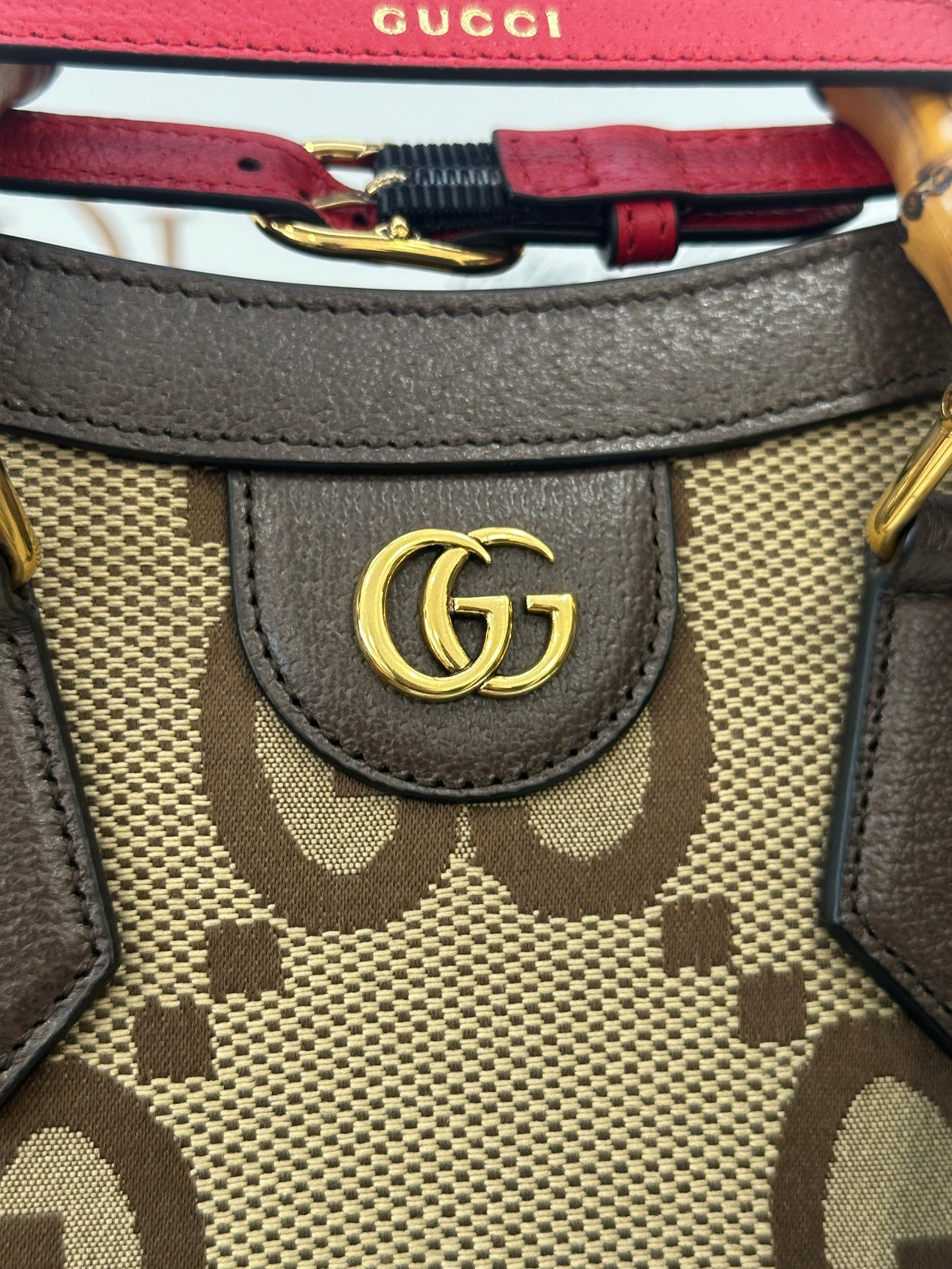 384127 - Gucci Diana