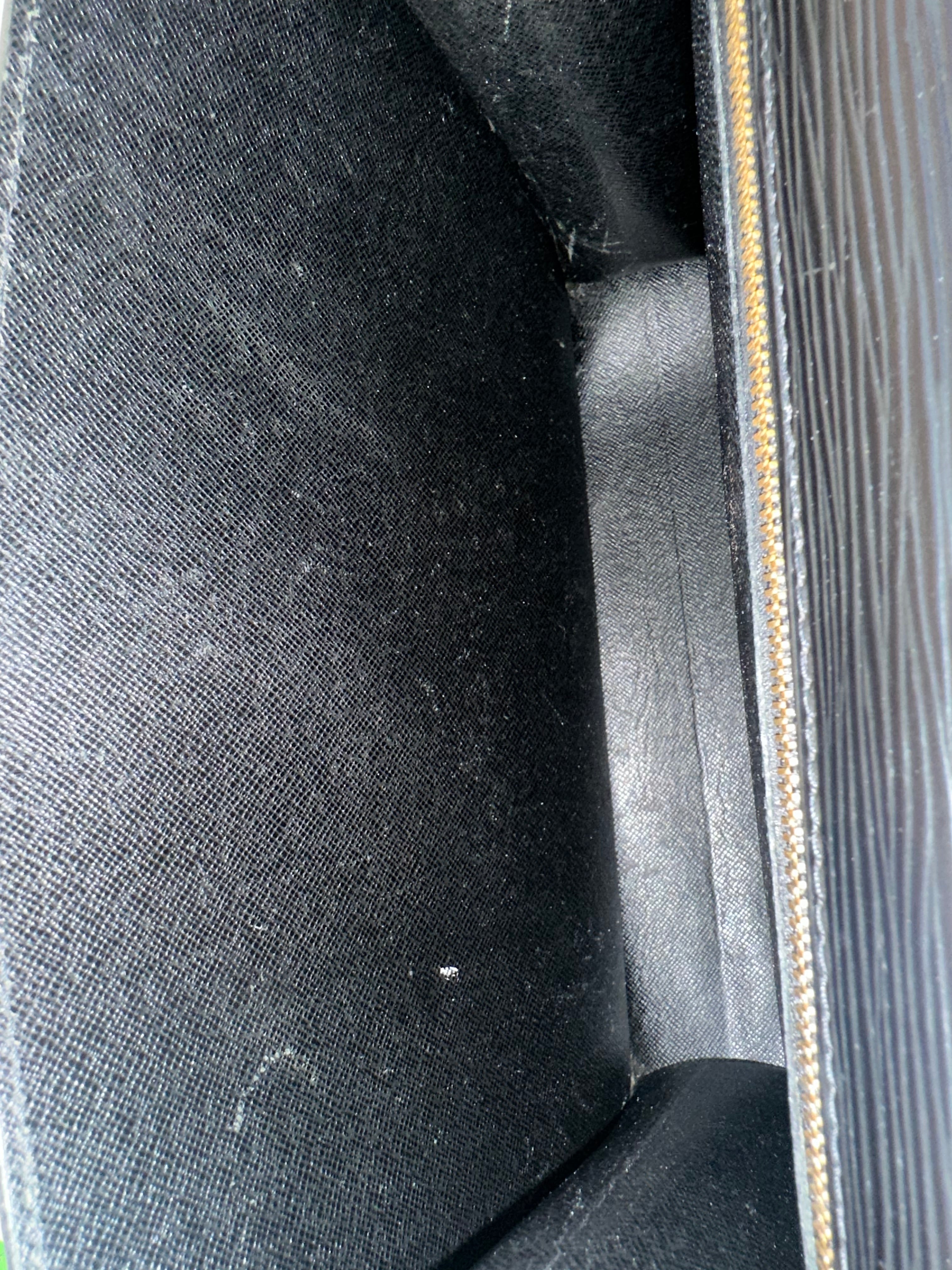 Louis Vuitton Monceau 28 Black Epi