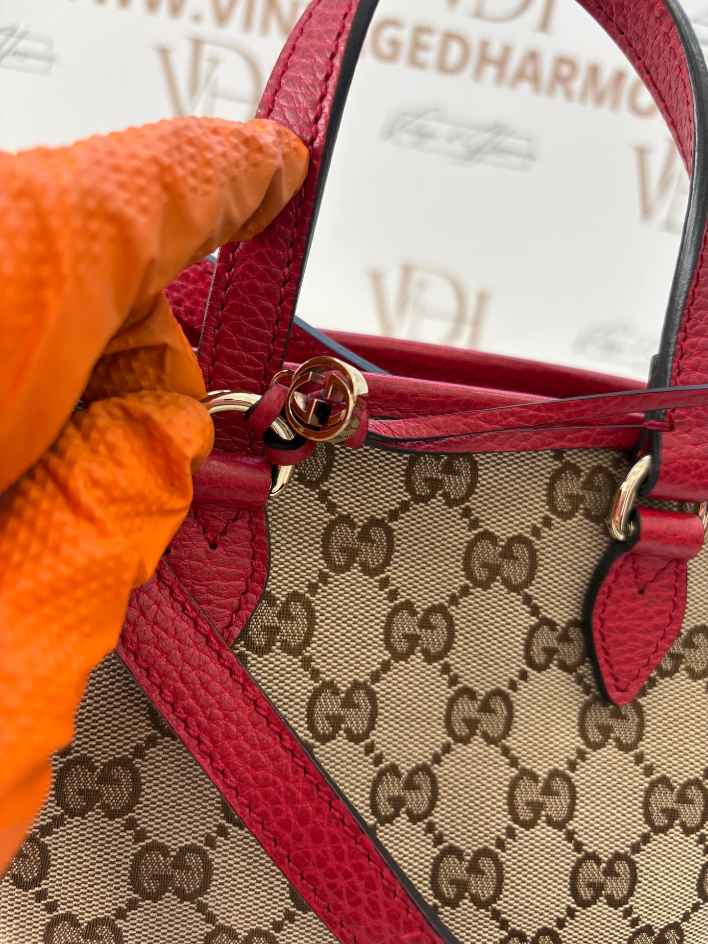 383829 - Gucci Bree