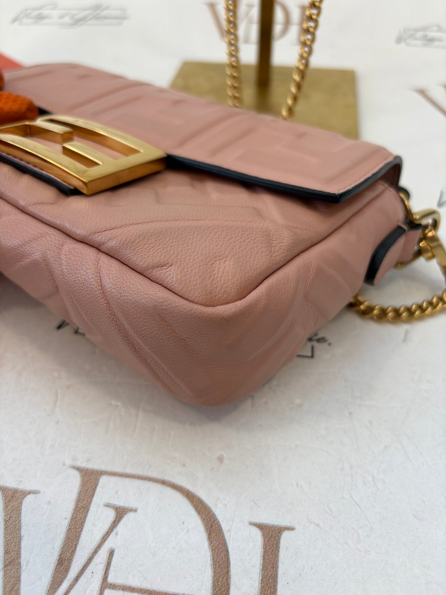 383617 - Fendi Baguette
