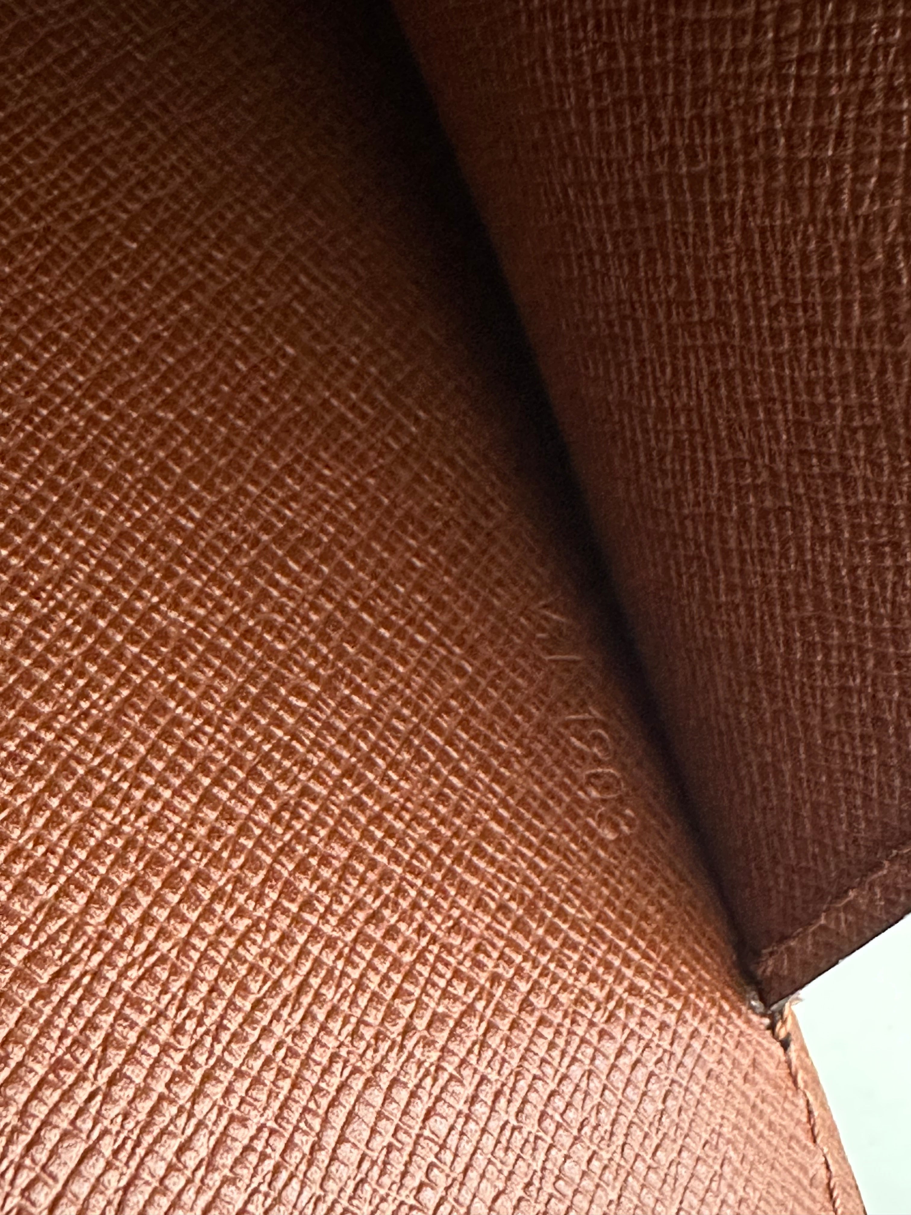 Louis Vuitton Courcelles