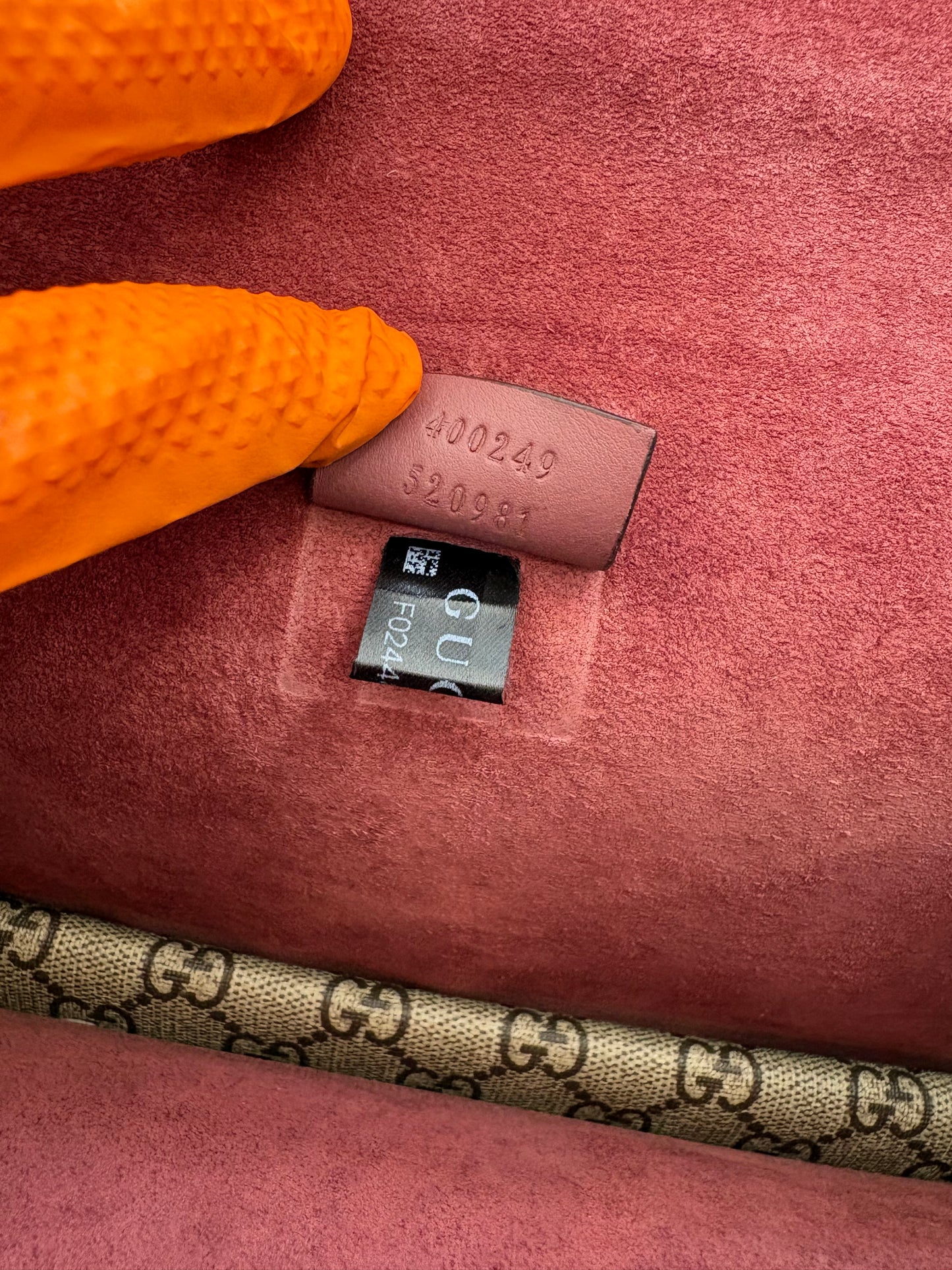 383195 - Gucci Dionysus