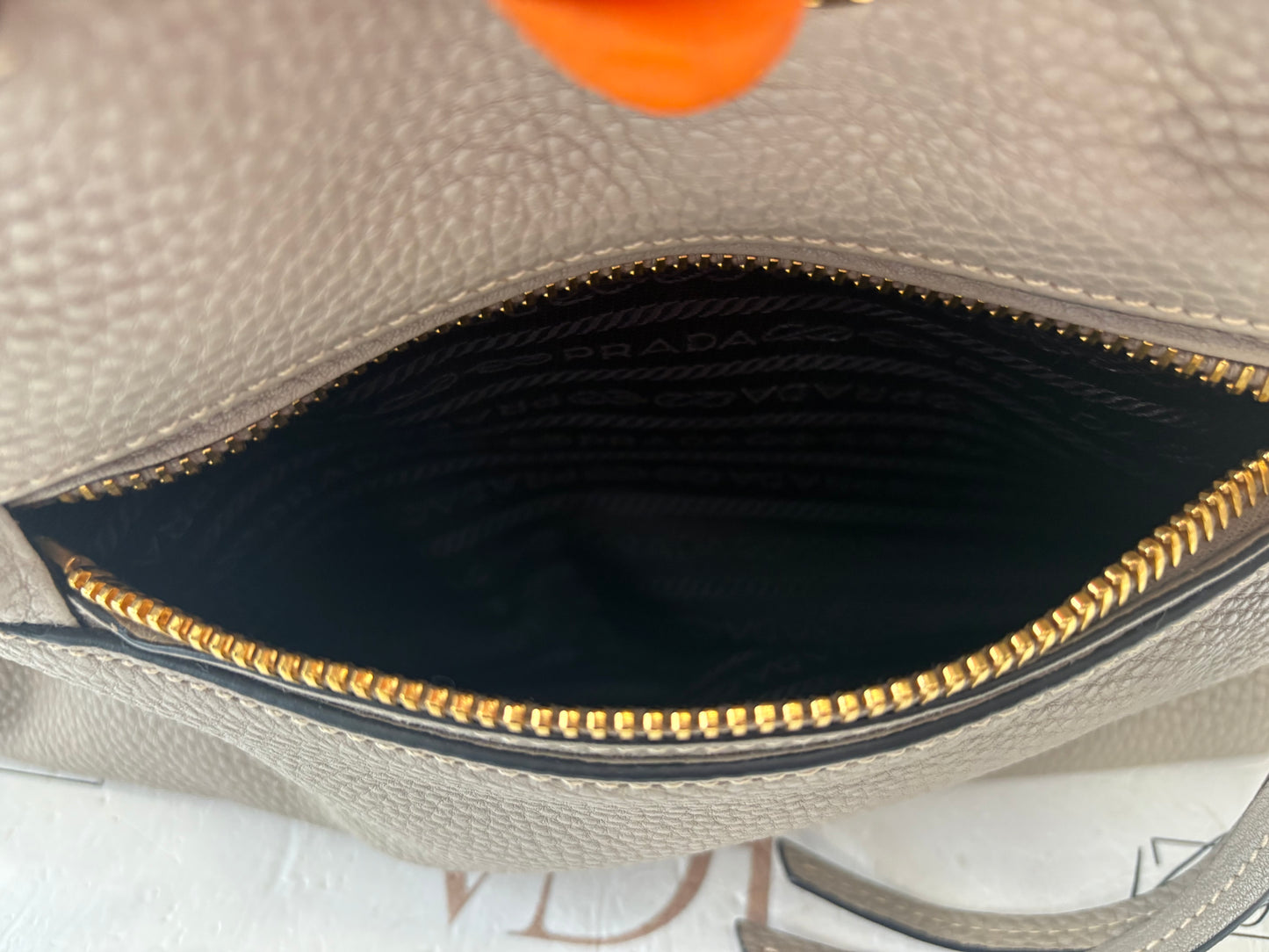 200750 - Prada