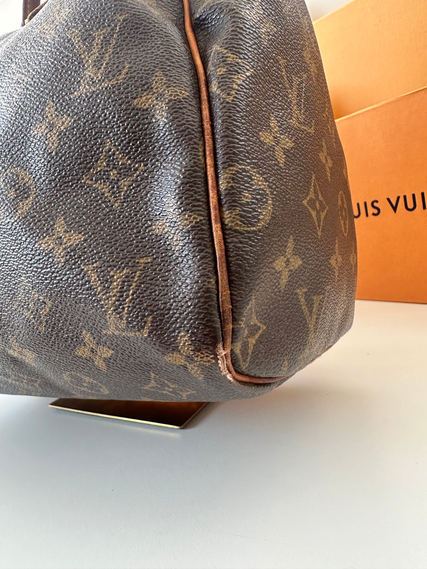 Louis Vuitton Speedy 30