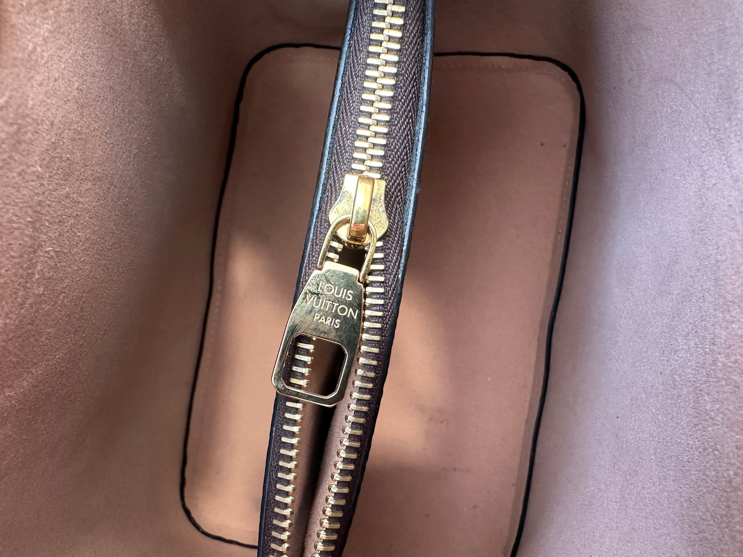 382683 - Louis Vuitton Neo Noé