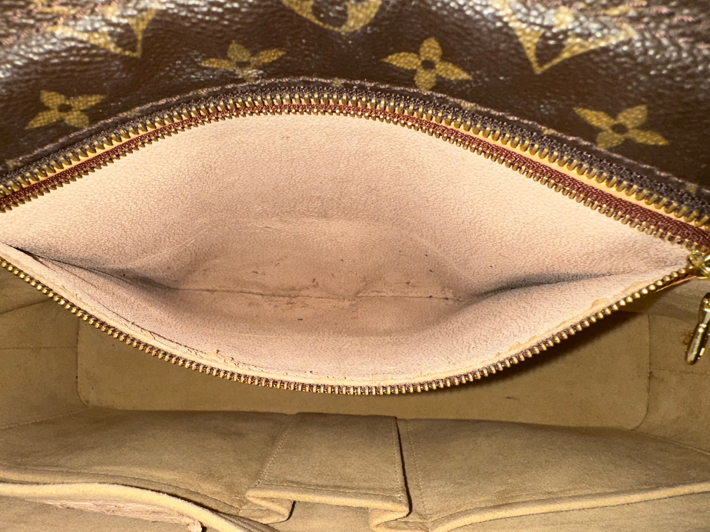 017903 - Louis Vuitton Luco
