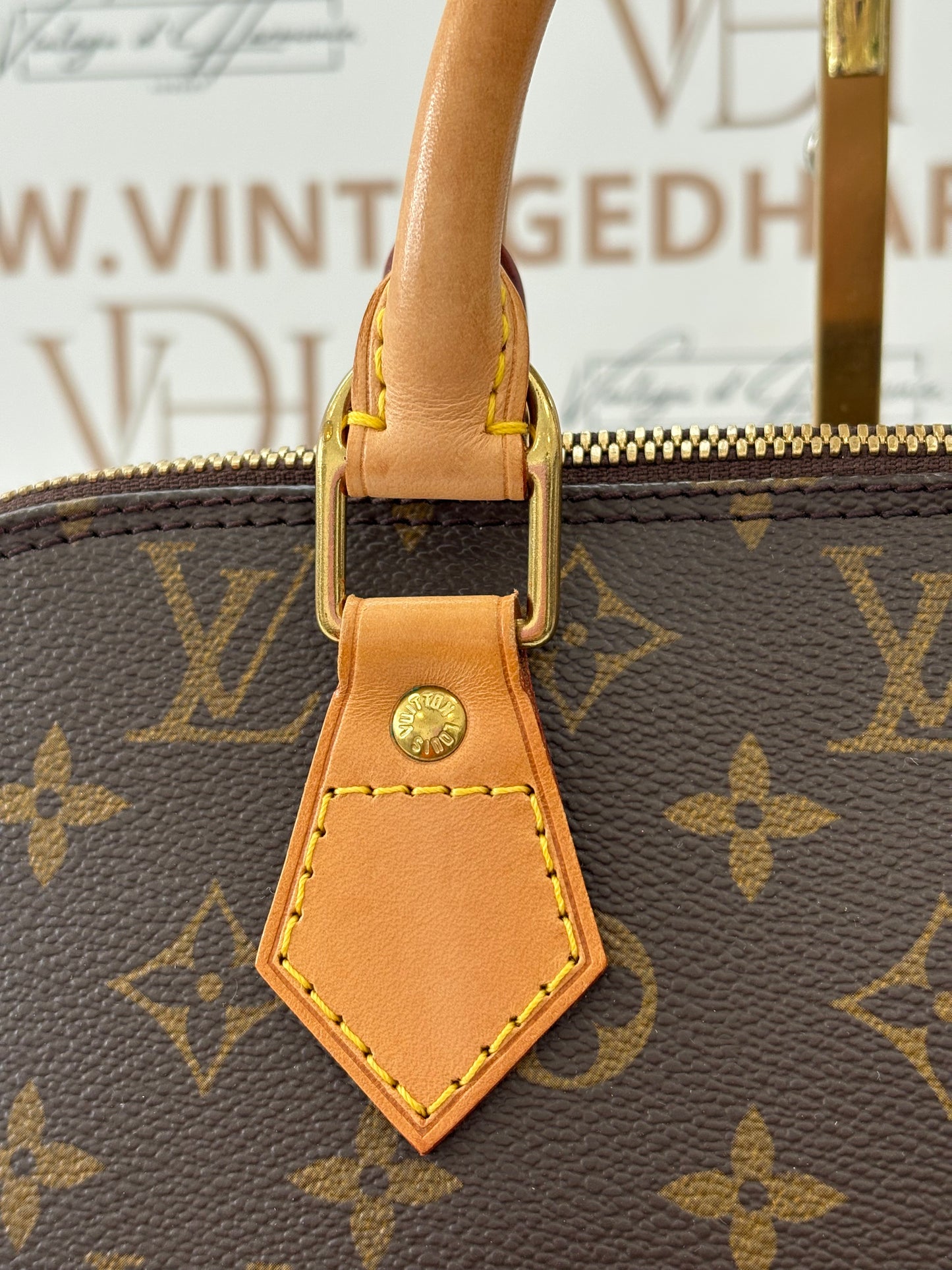 018406 - Louis Vuitton Alma