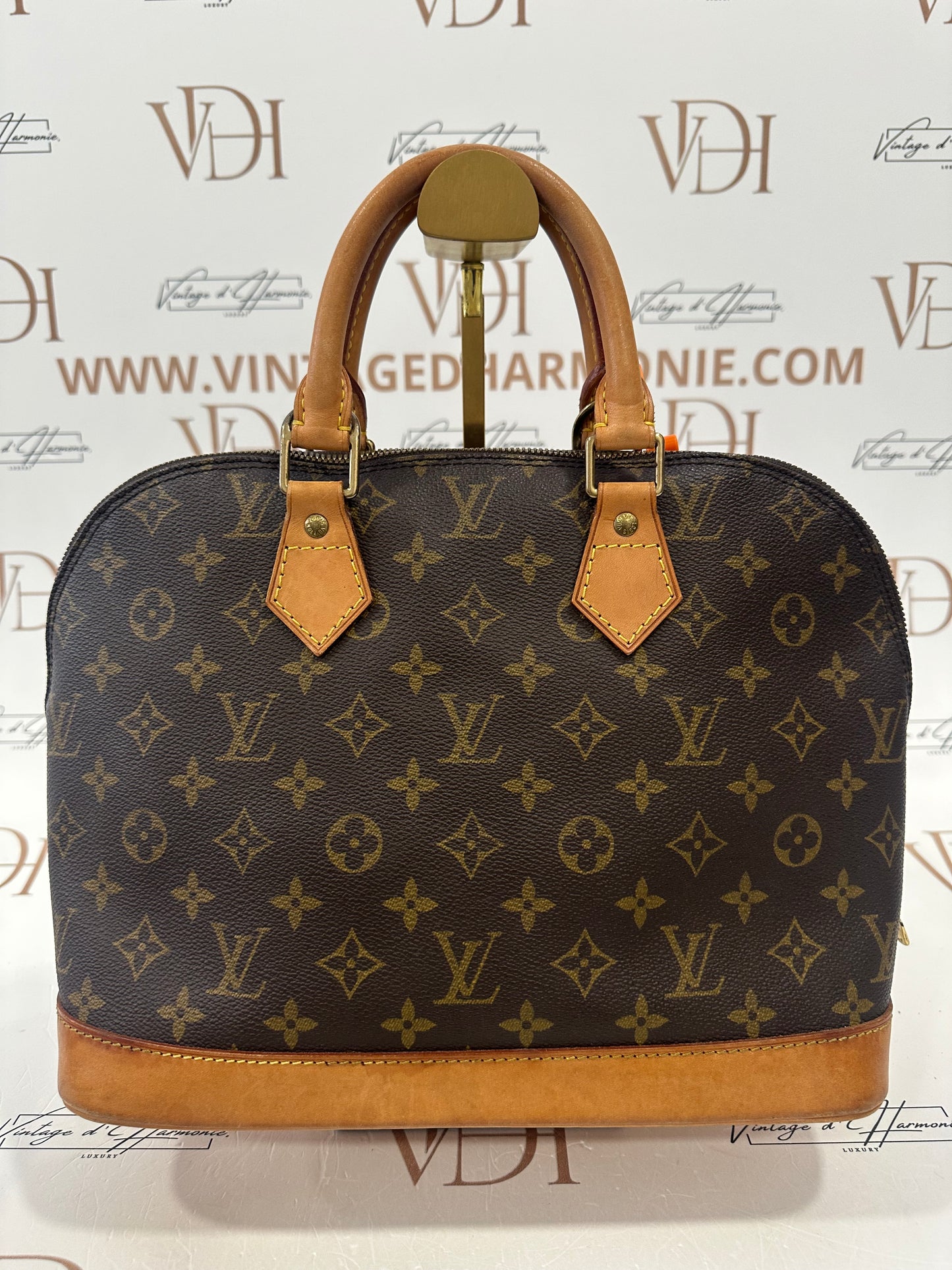 017917 - Louis Vuitton Alma