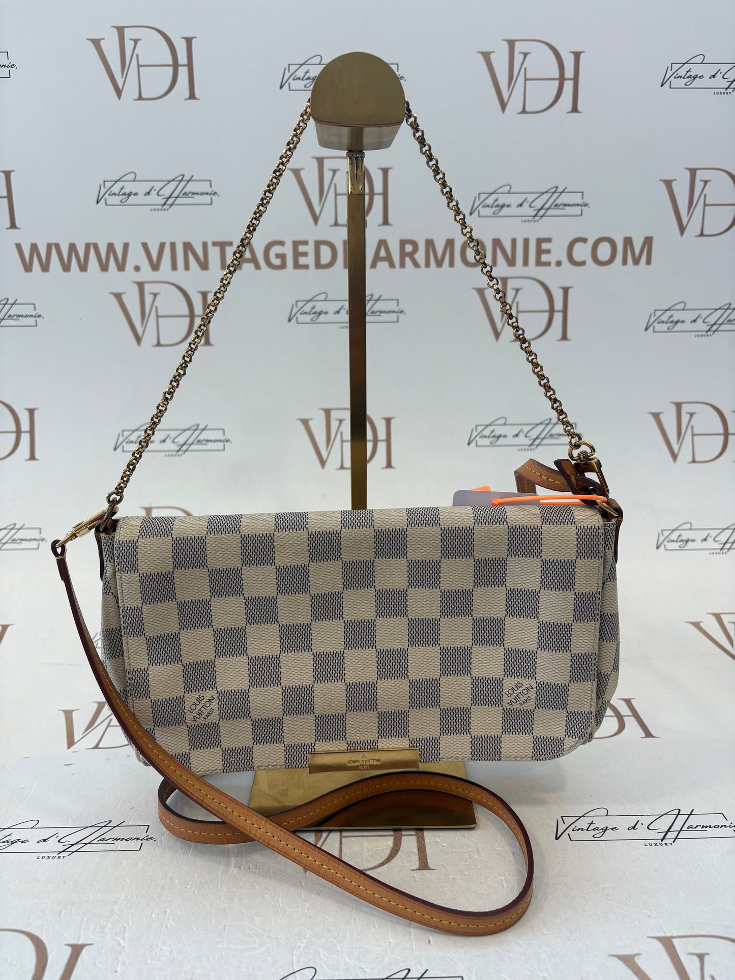 382891 - Louis Vuitton Favorite