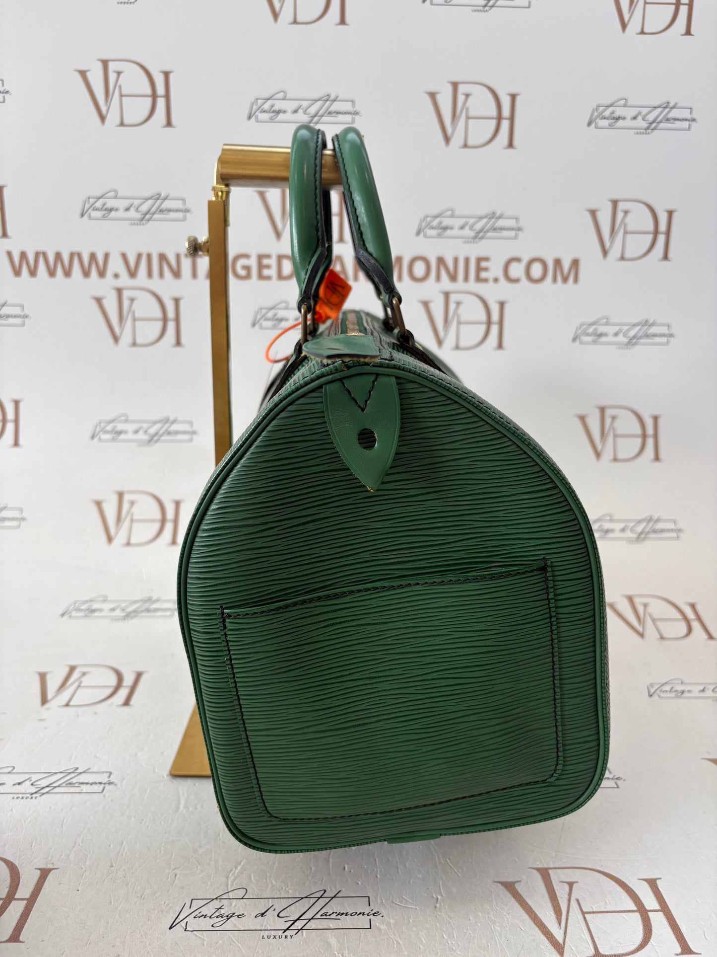 018561 - Louis Vuitton Green Epi Speedy 30