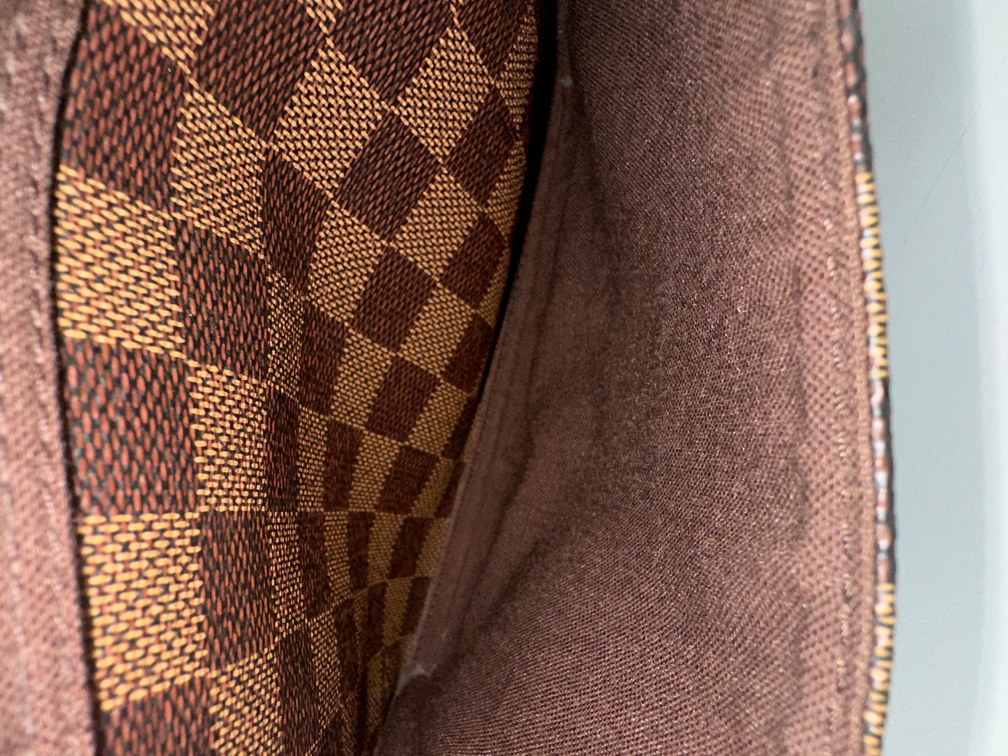 Louis Vuitton Pochette Melville