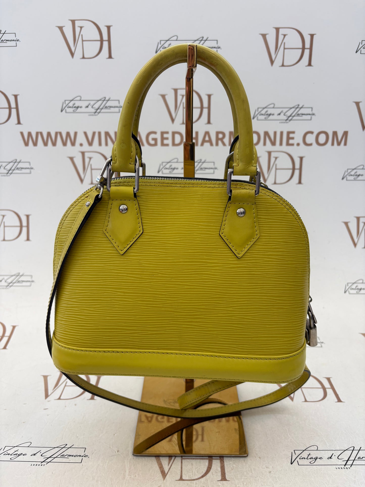 200731 - Louis Vuitton Alma BB