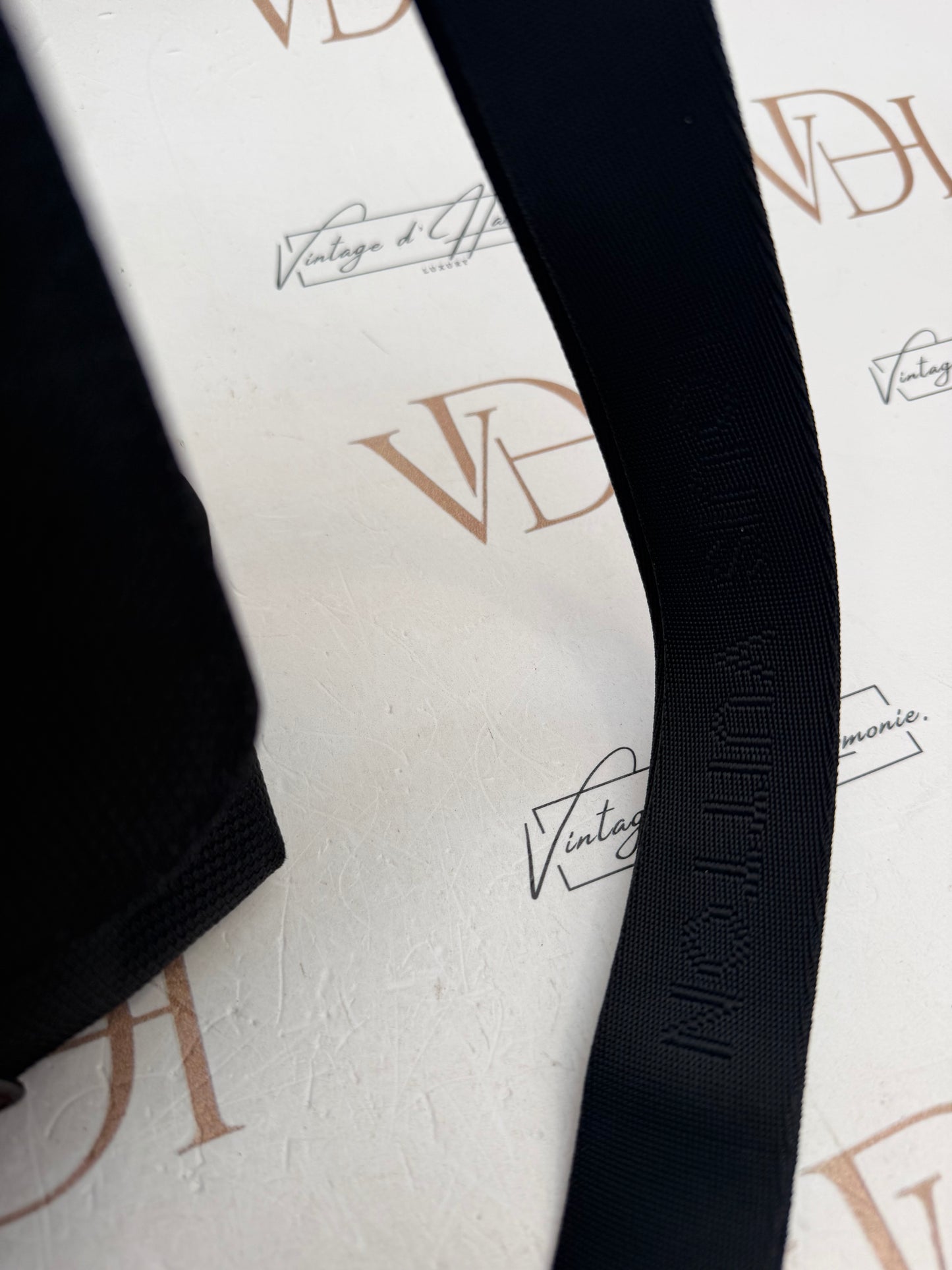 019004 - Louis Vuitton geant roux
