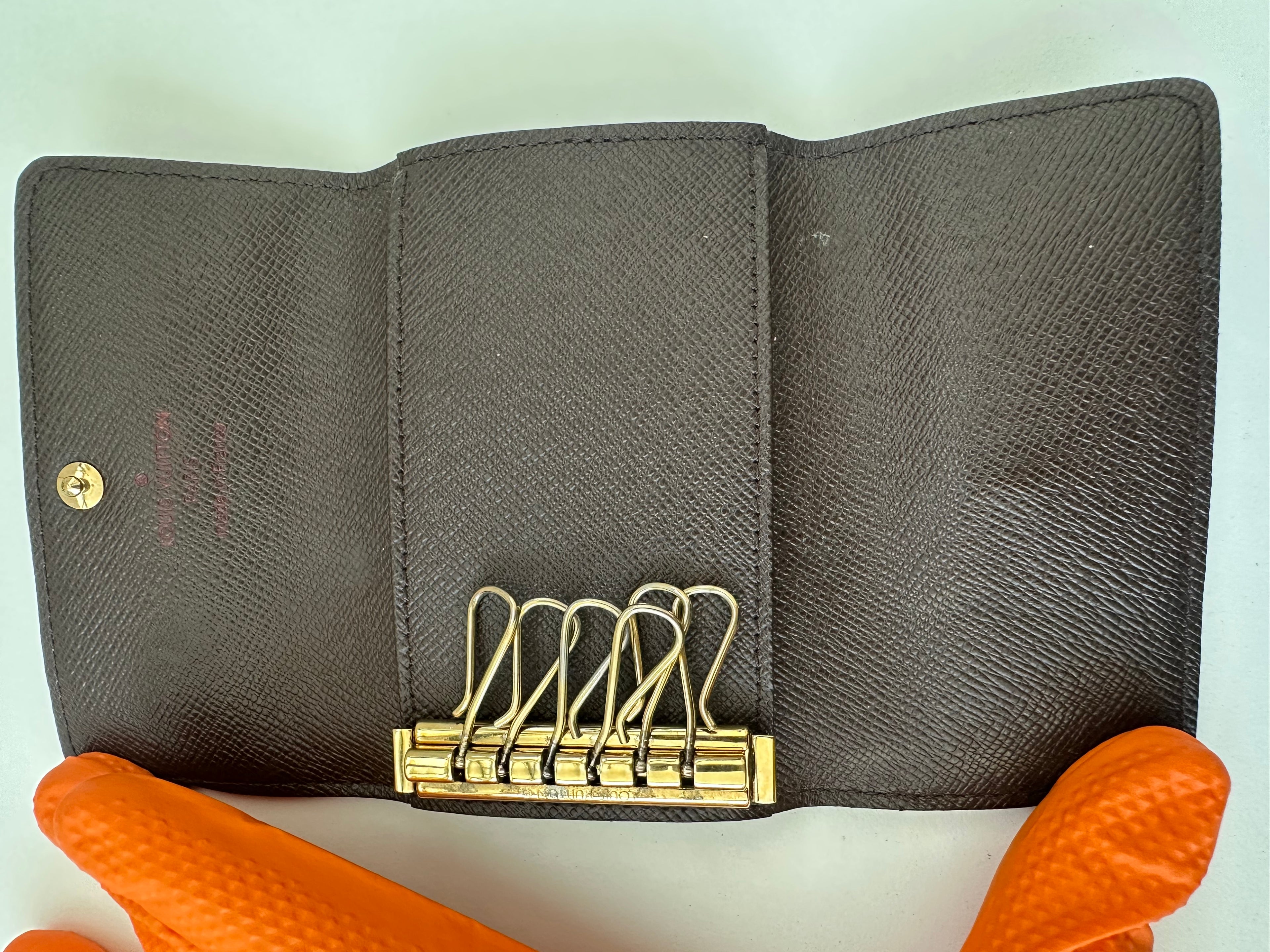 Louis Vuitton Key Case Damier