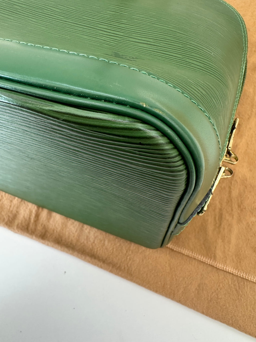 Louis Vuitton Alma Epi Green