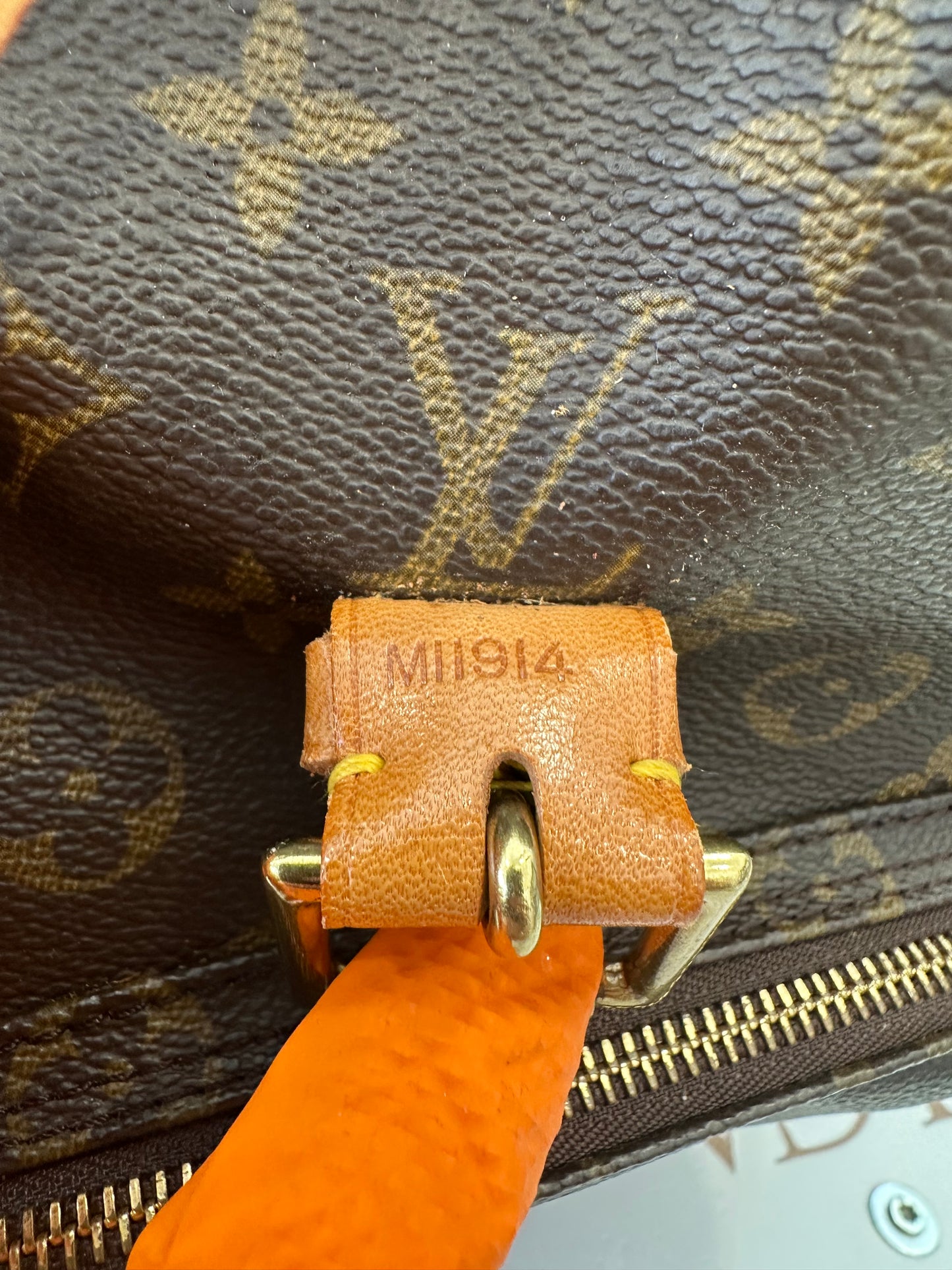 017819 - Louis Vuitton Montsouris GM