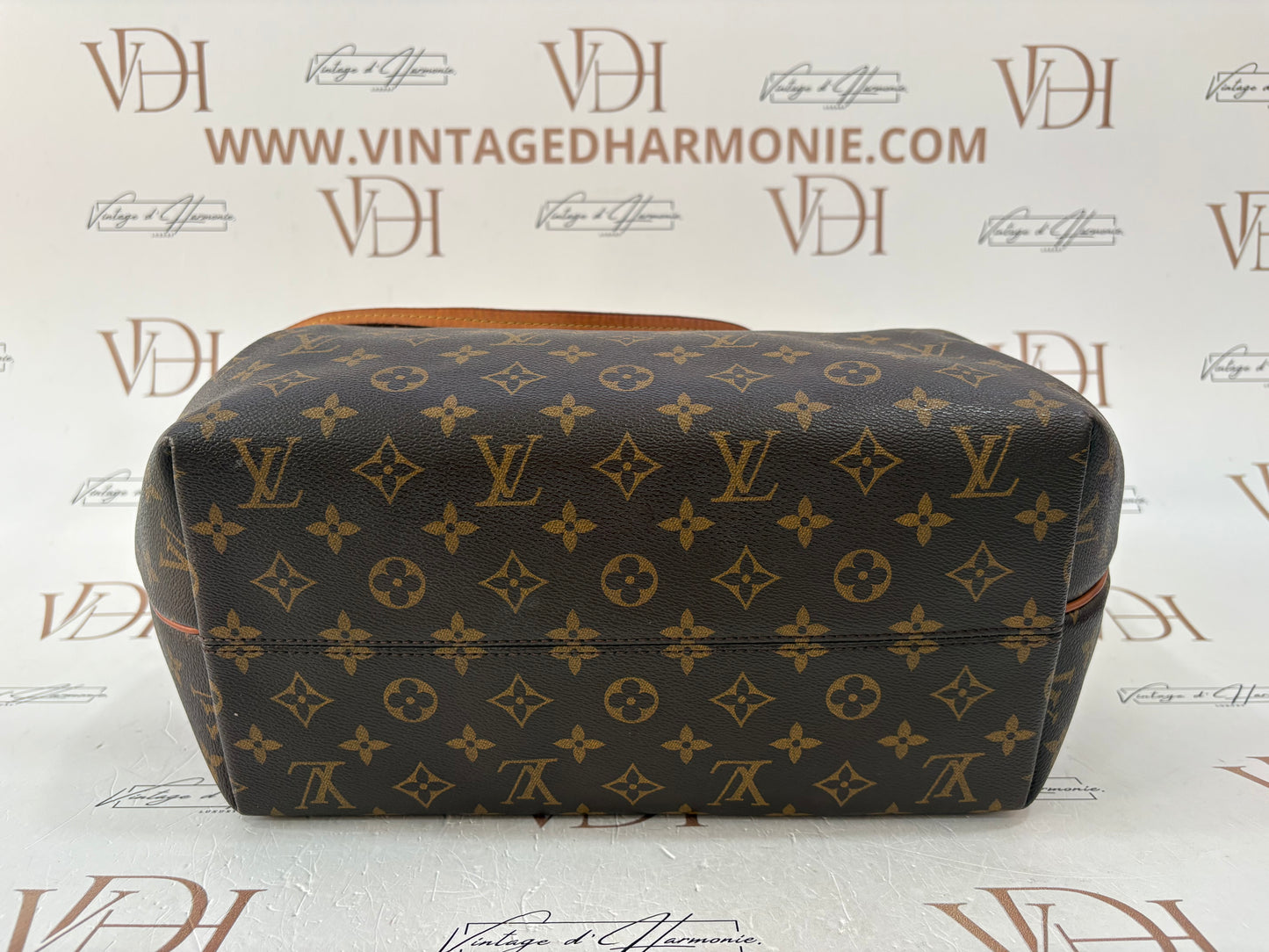 382975 - Louis Vuitton Turenne