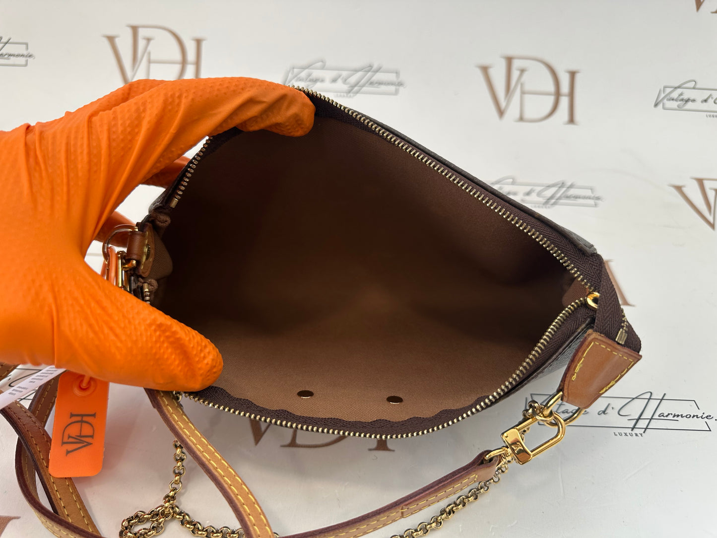 383980 - Louis Vuitton Eva