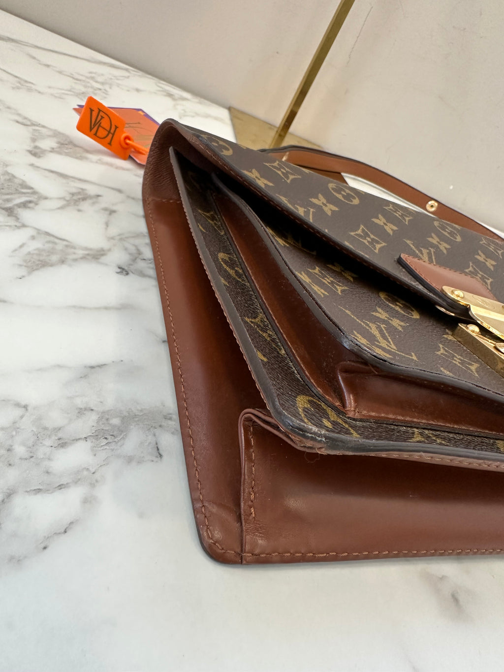 Louis Vuitton Monceau 28