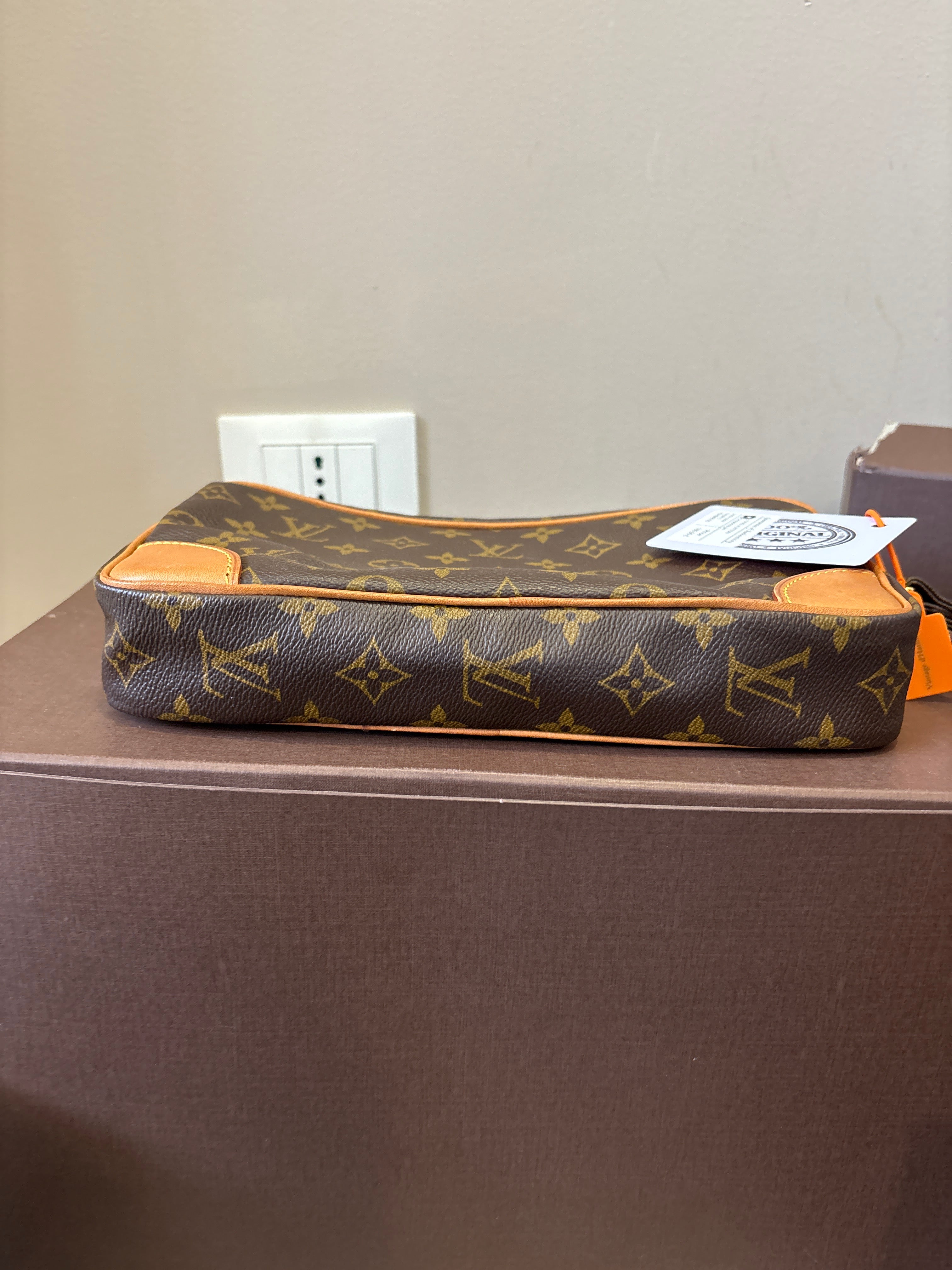 Louis Vuitton Dragonne GM