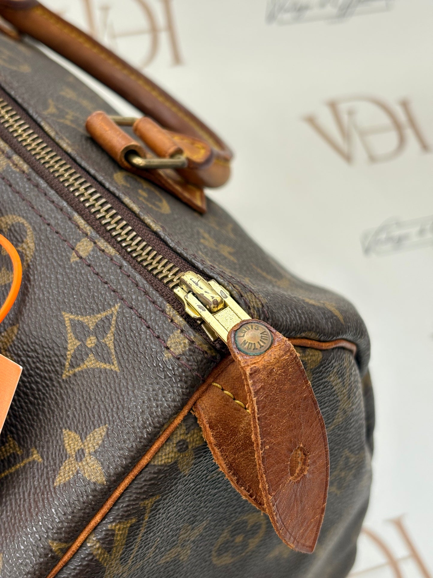 018744 - Louis Vuitton Speedy 30