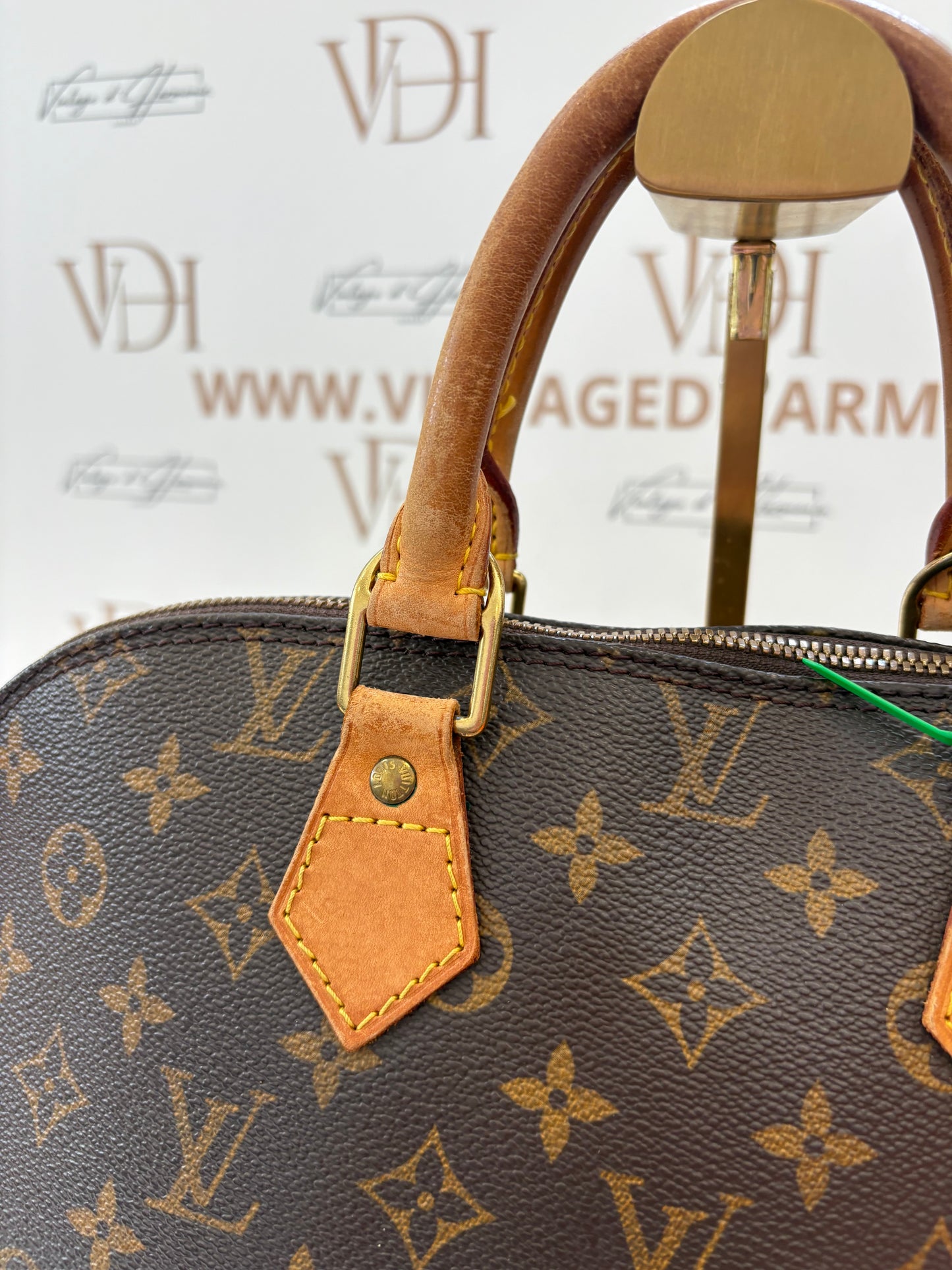 017105 - Louis Vuitton Alma