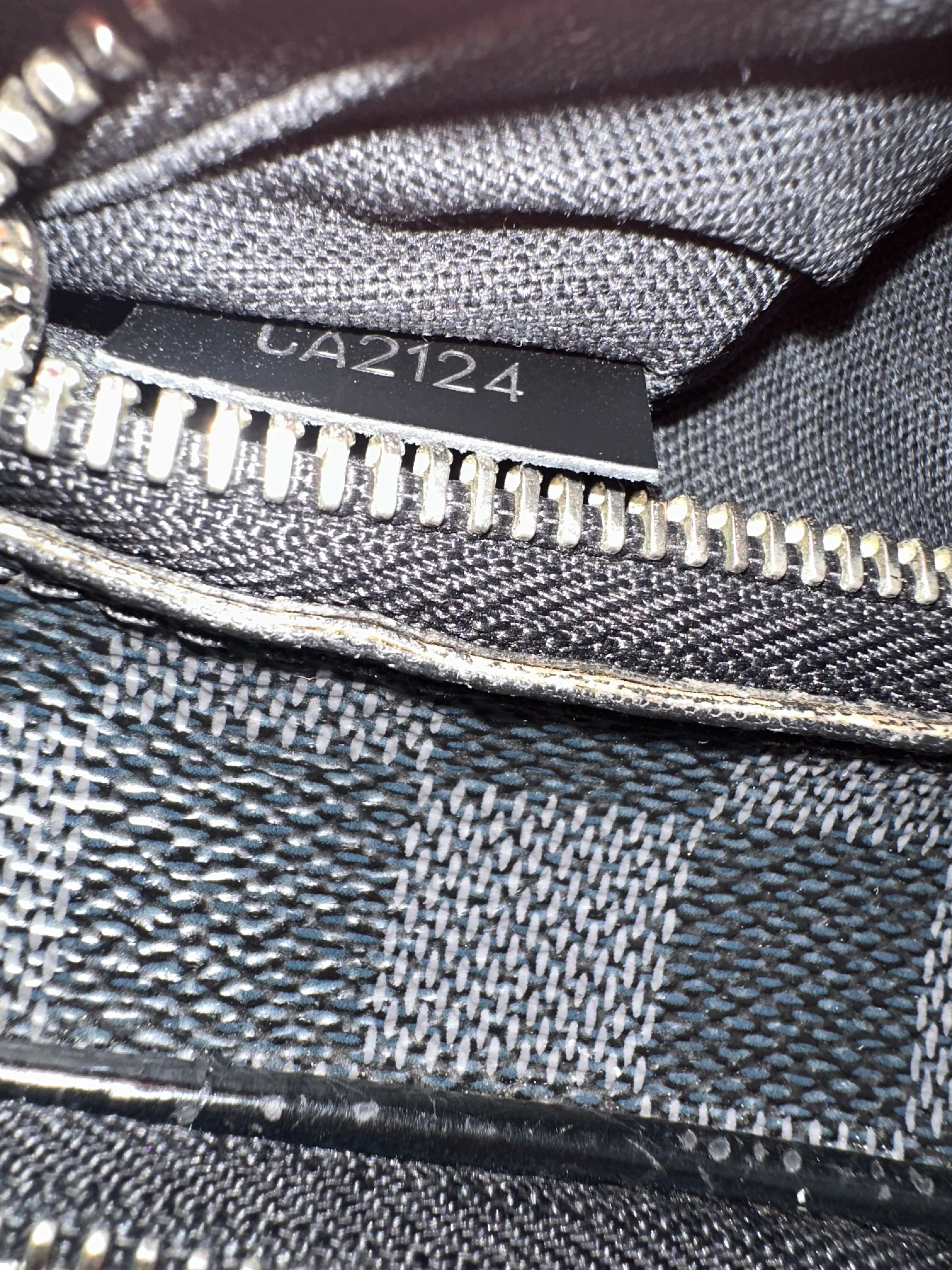 Louis Vuitton Damier Grafhite