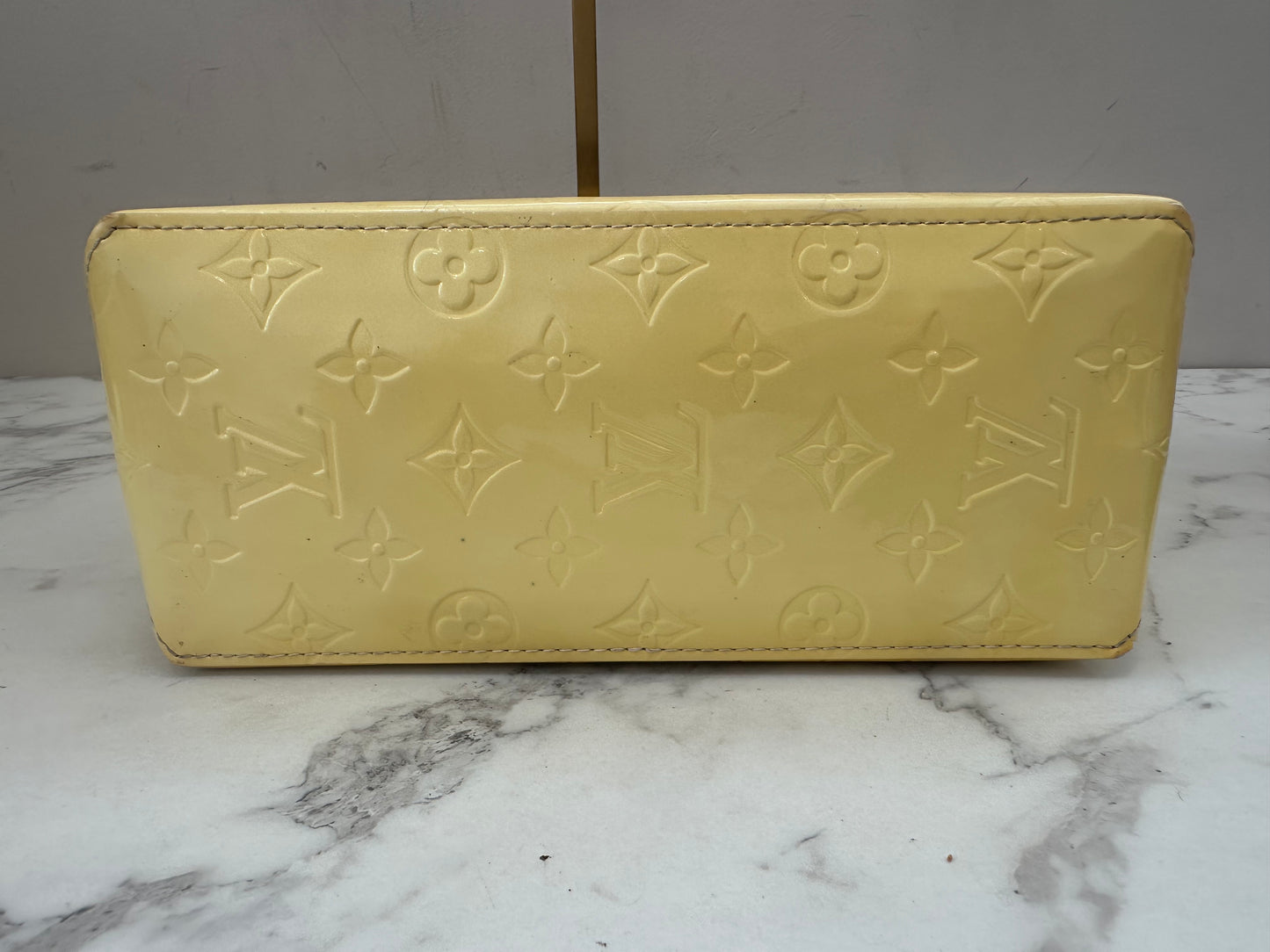 Louis Vuitton Reade PM Vernis Yellow