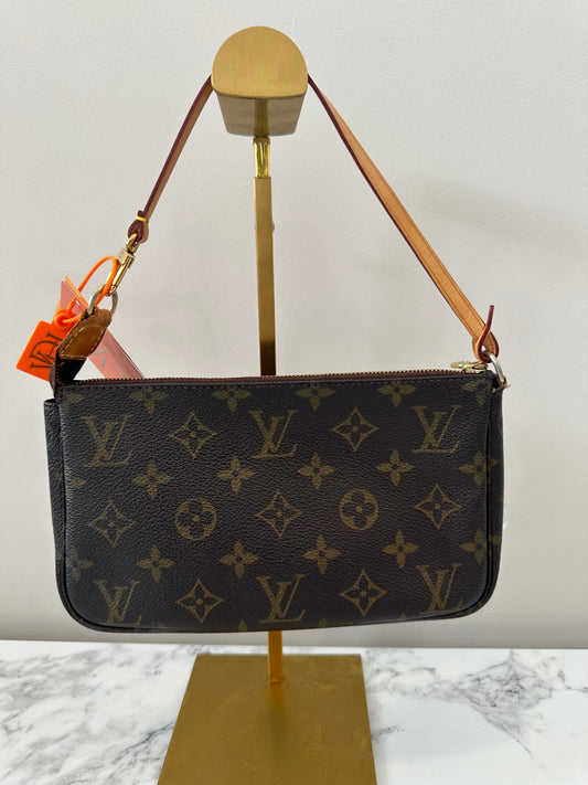 Louis Vuitton Pochette