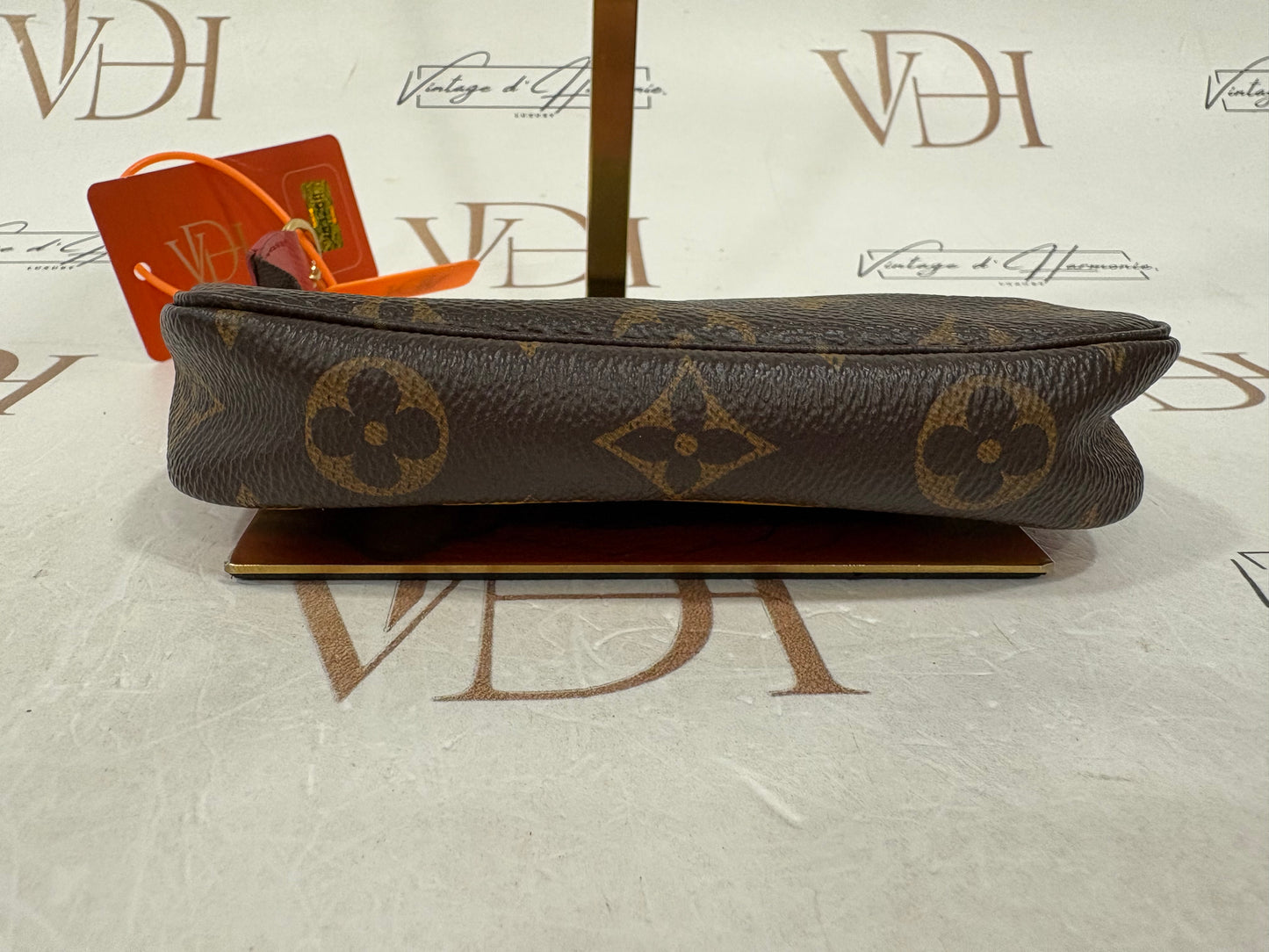 383268 - Louis Vuitton Pochette Accessoires
