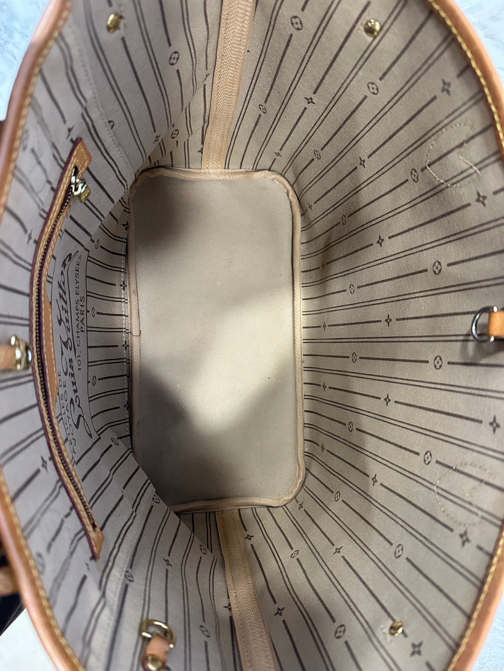 Louis Vuitton Neverfull MM