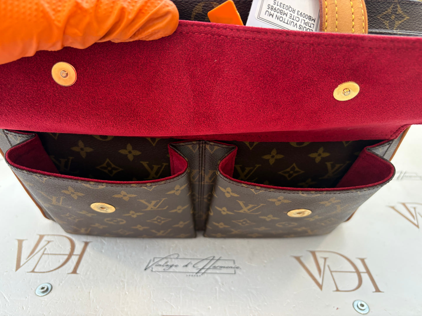 018256 - Louis Vuitton Multipli Cite