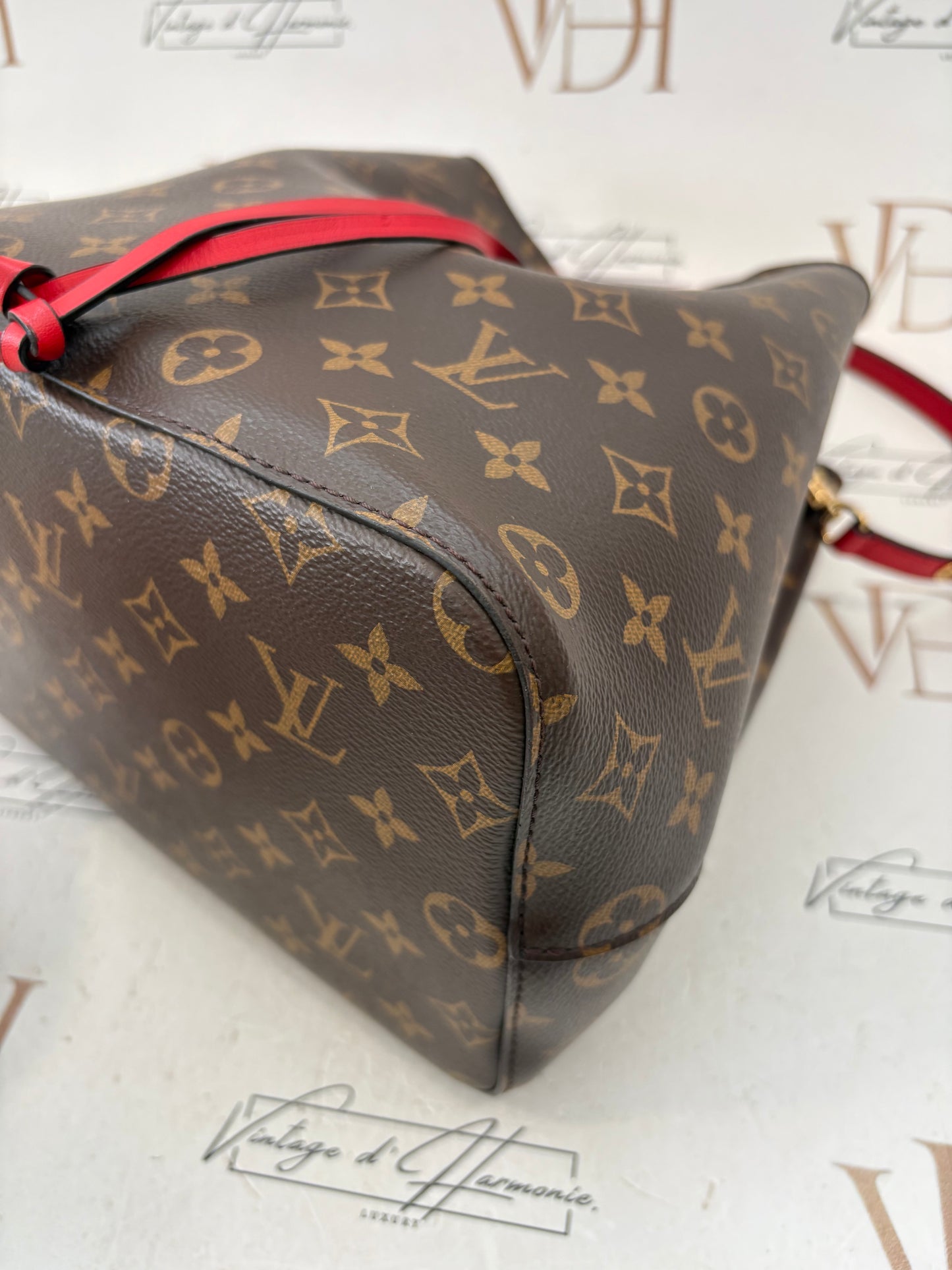 383929 - Louis Vuitton NeoNoé