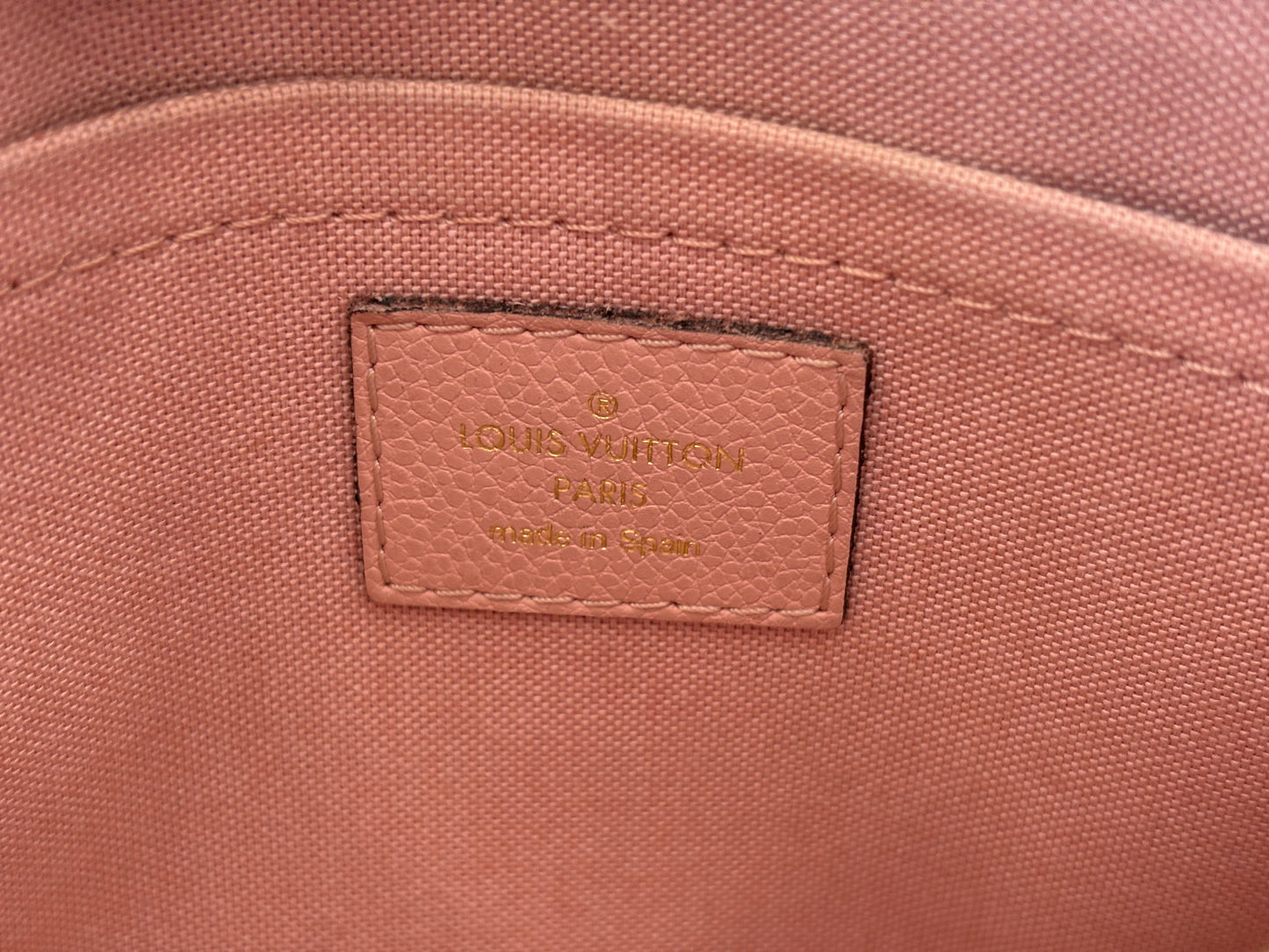 017249 - Louis Vuitton Pallas Pouch