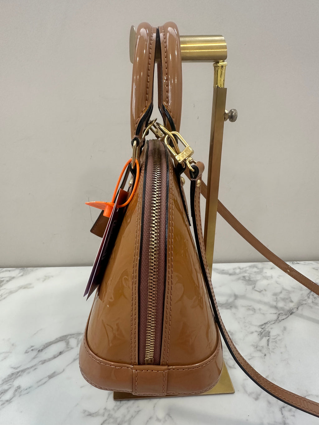 Louis Vuitton Alma BB Vernis Beige