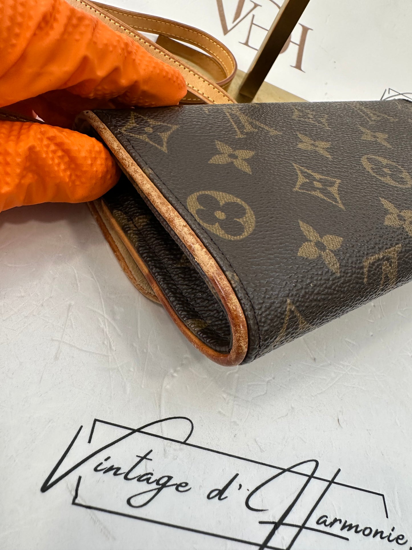 017753 - Louis Vuitton Pochette Twin PM