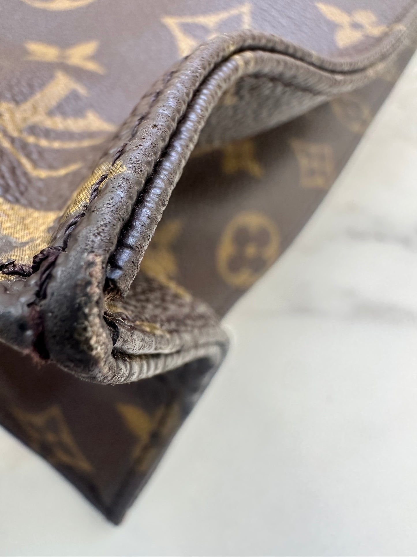 Louis Vuitton Sac Plat