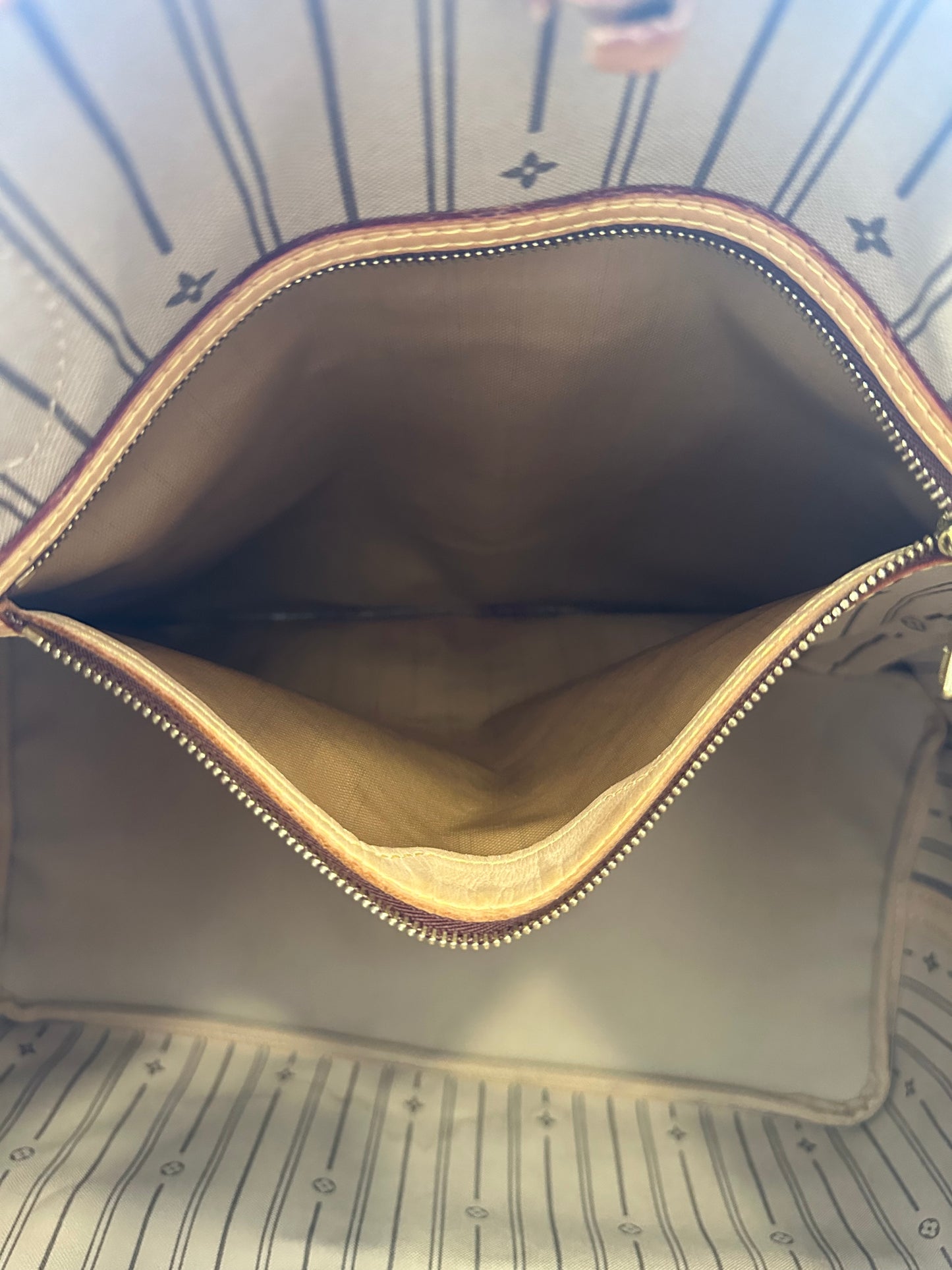 018708 - Louis Vuitton Neverfull GM