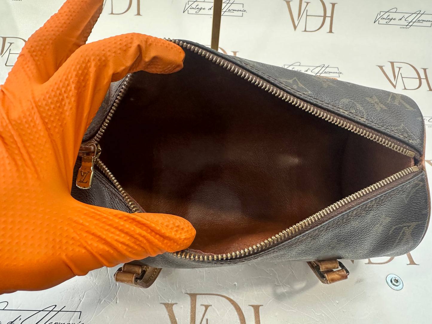 017760 - Louis Vuitton Papillon 26