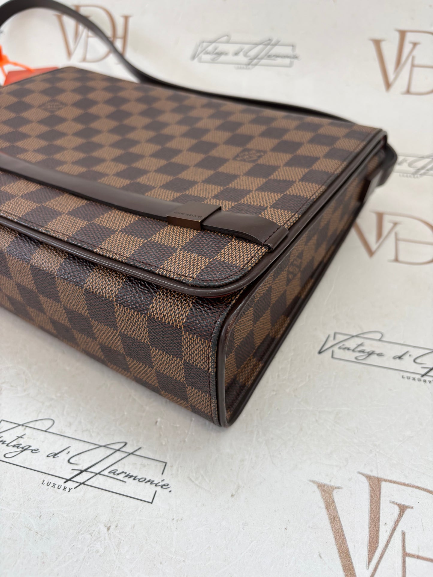 017321 - Louis Vuitton Damier Tribeca