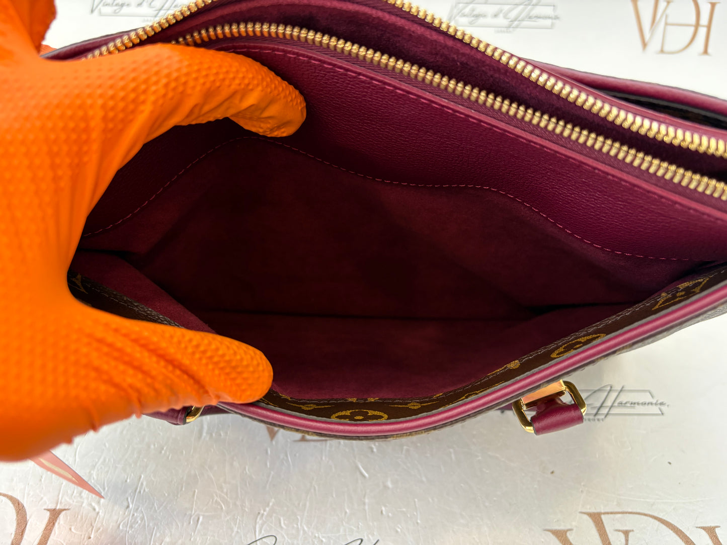 383833 - Louis Vuitton Pallas